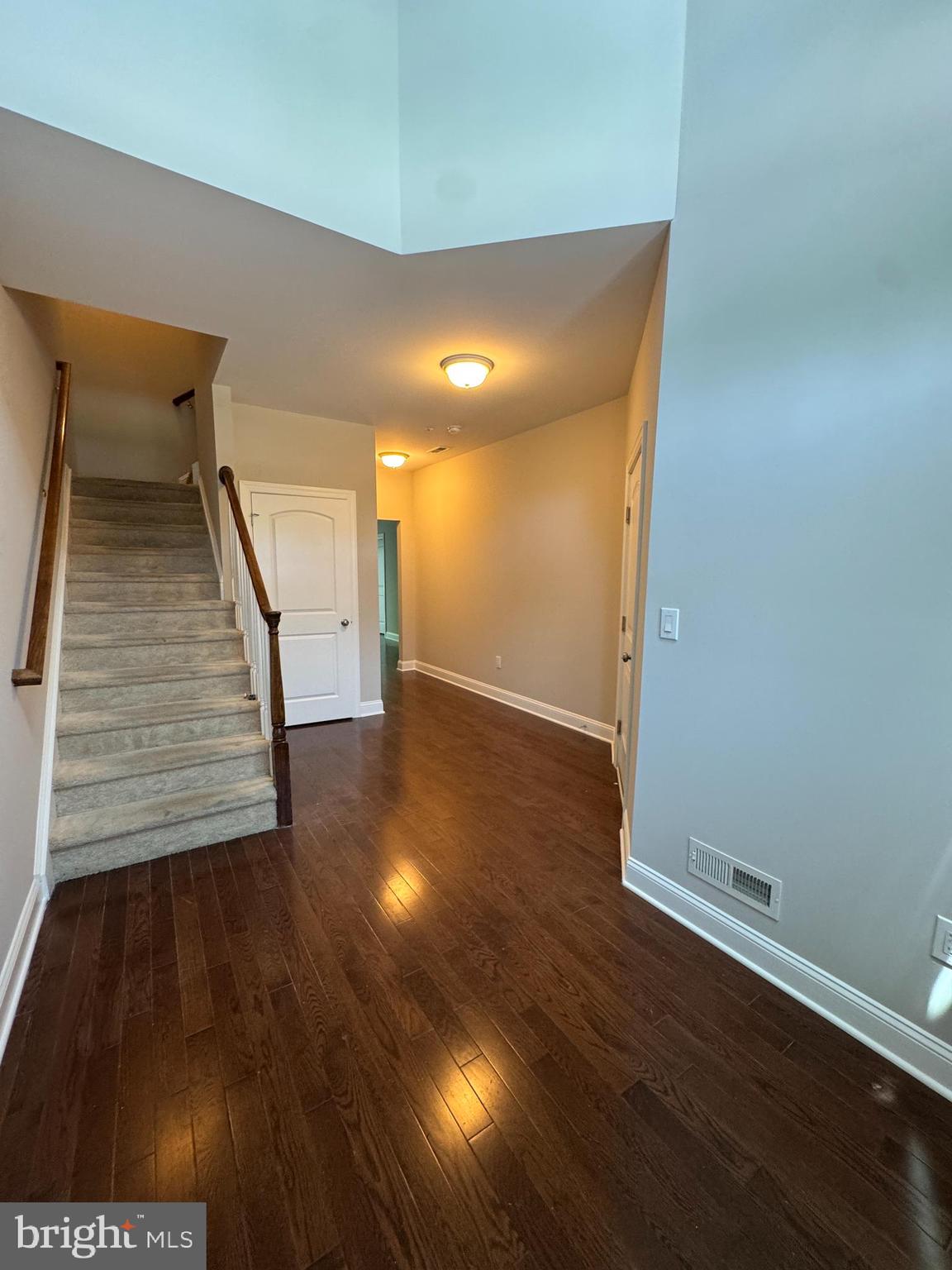 WELLINGTON ESTATES - Residential