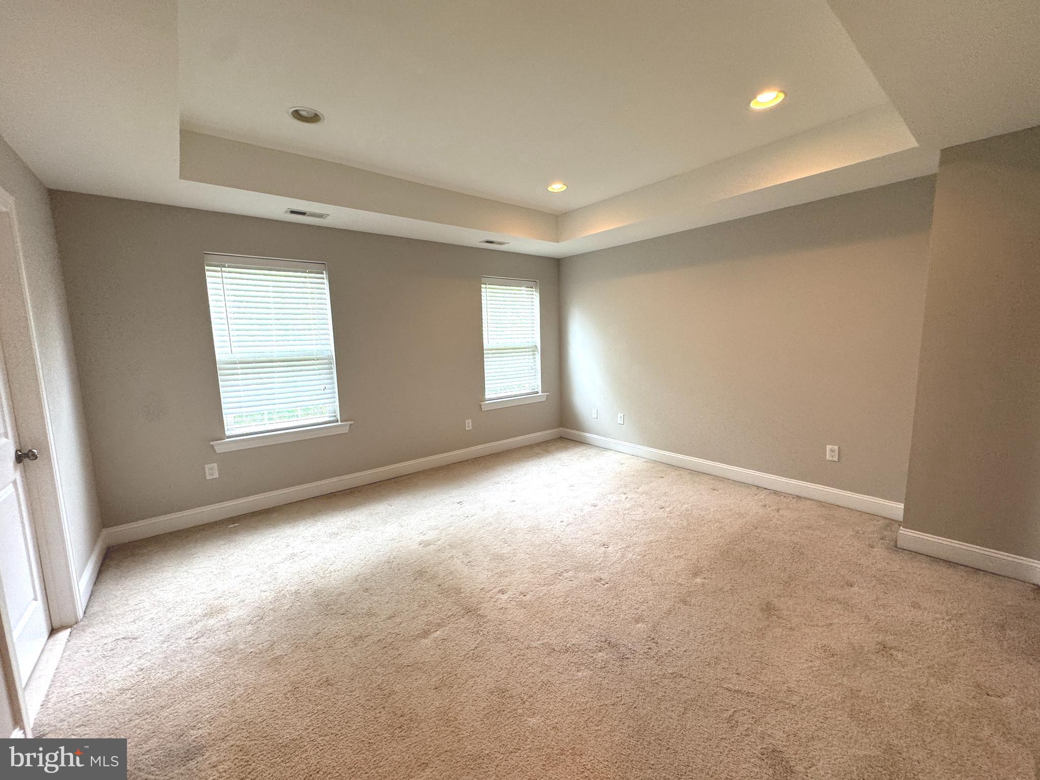 WELLINGTON ESTATES - Residential