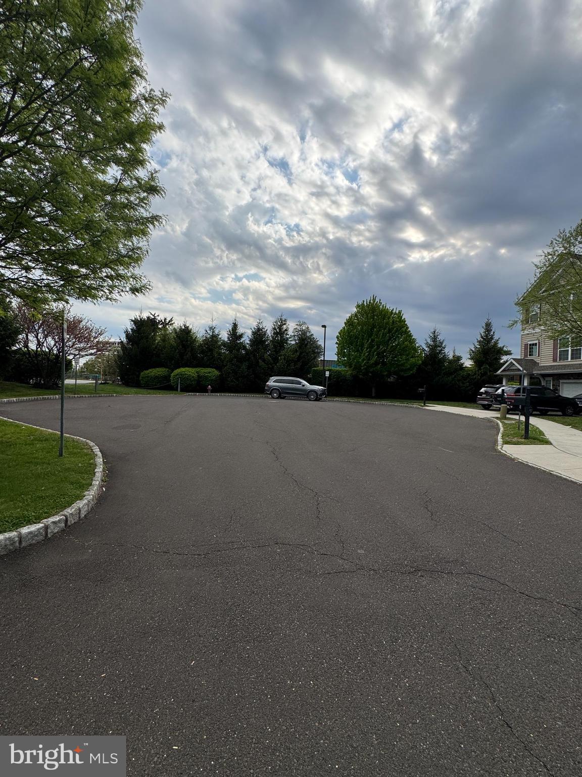 WELLINGTON ESTATES - Residential