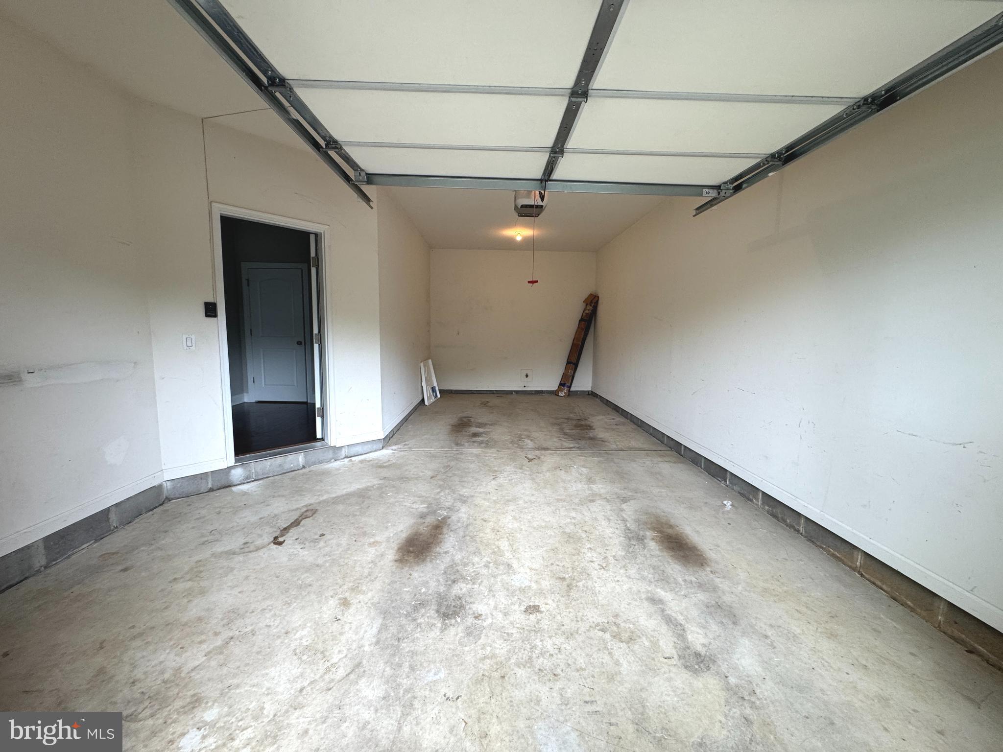 WELLINGTON ESTATES - Residential