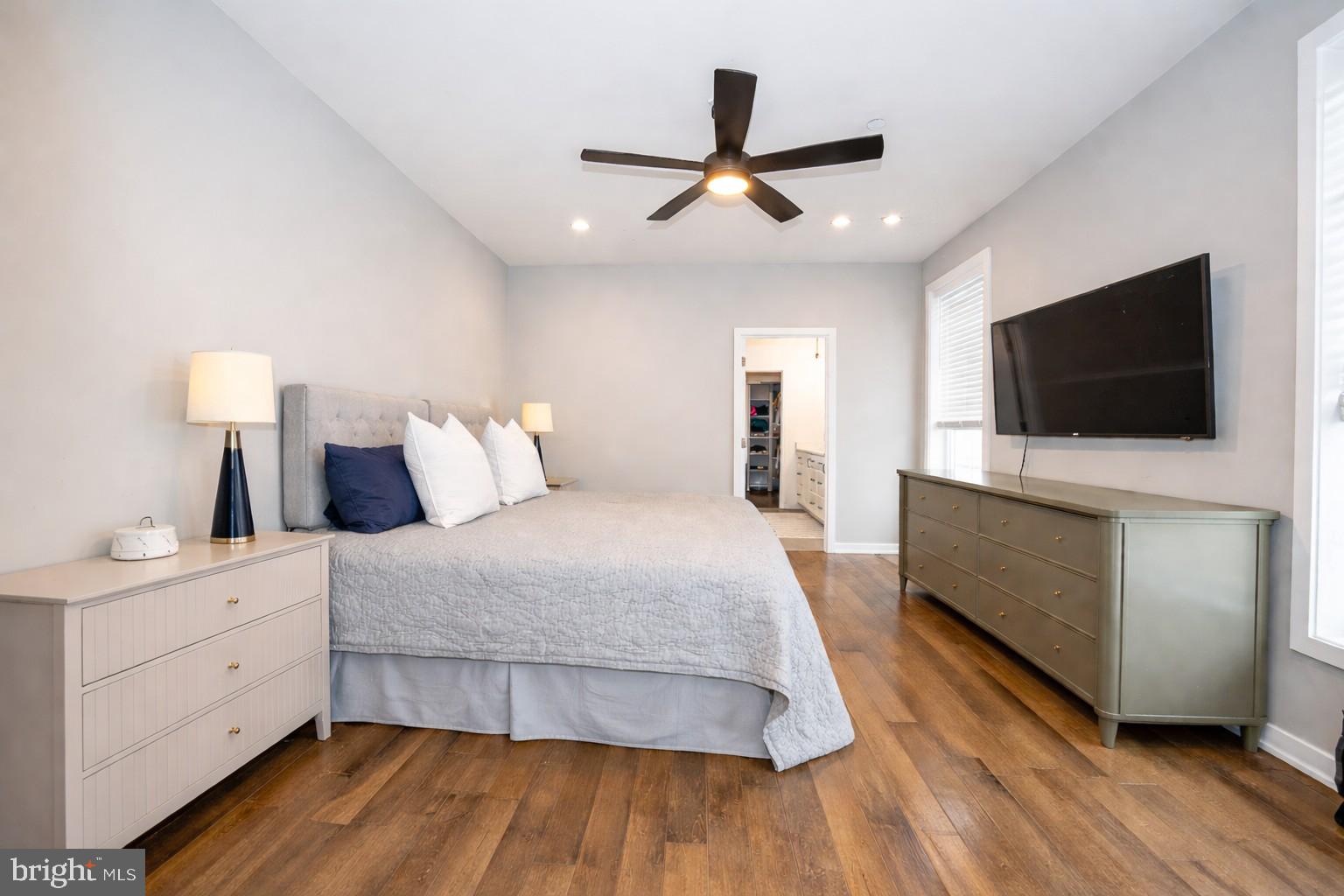 RESERVE AT CENTER SQUARE - Residential
