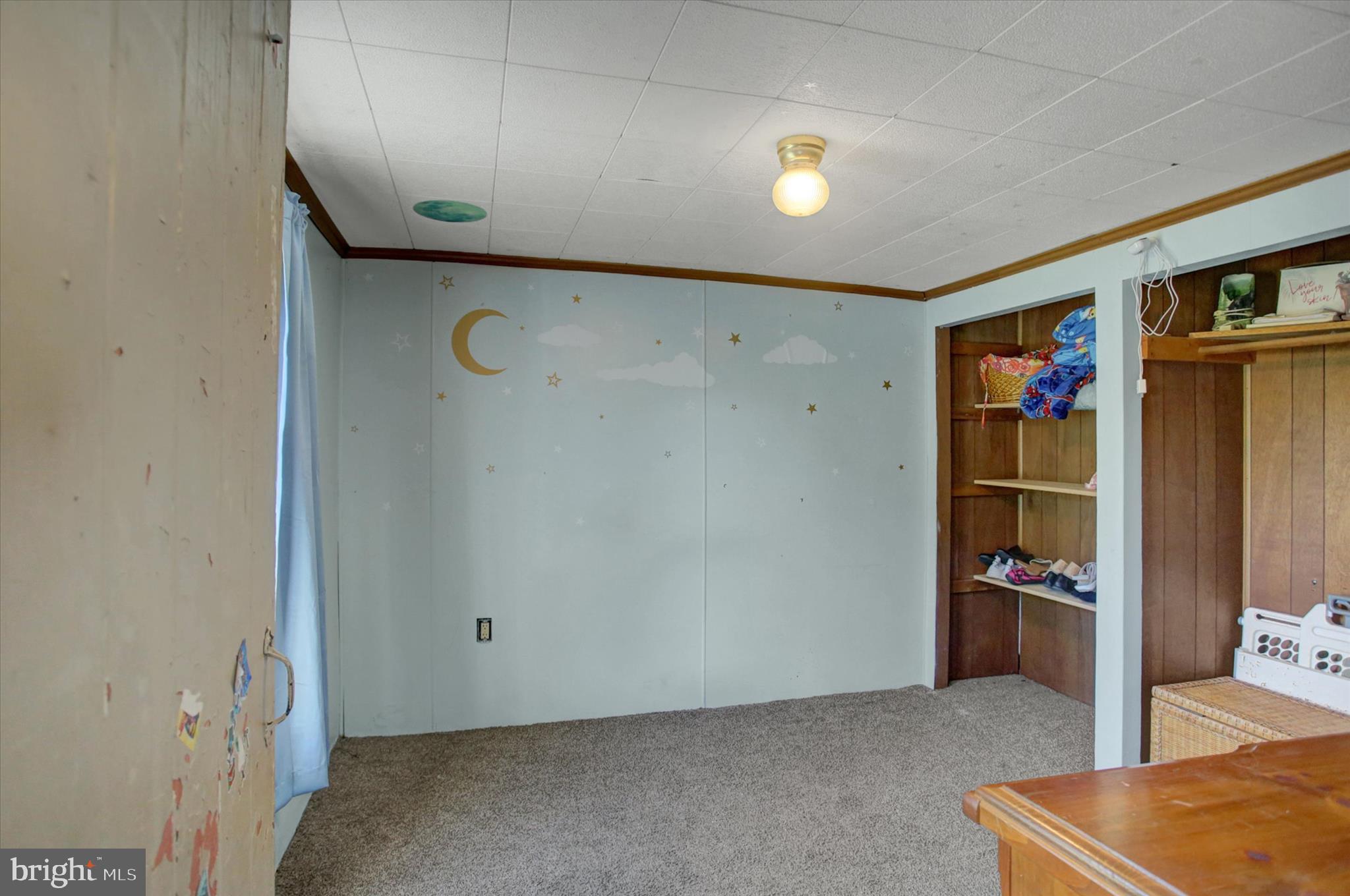MIDDLE SPRING - Residential