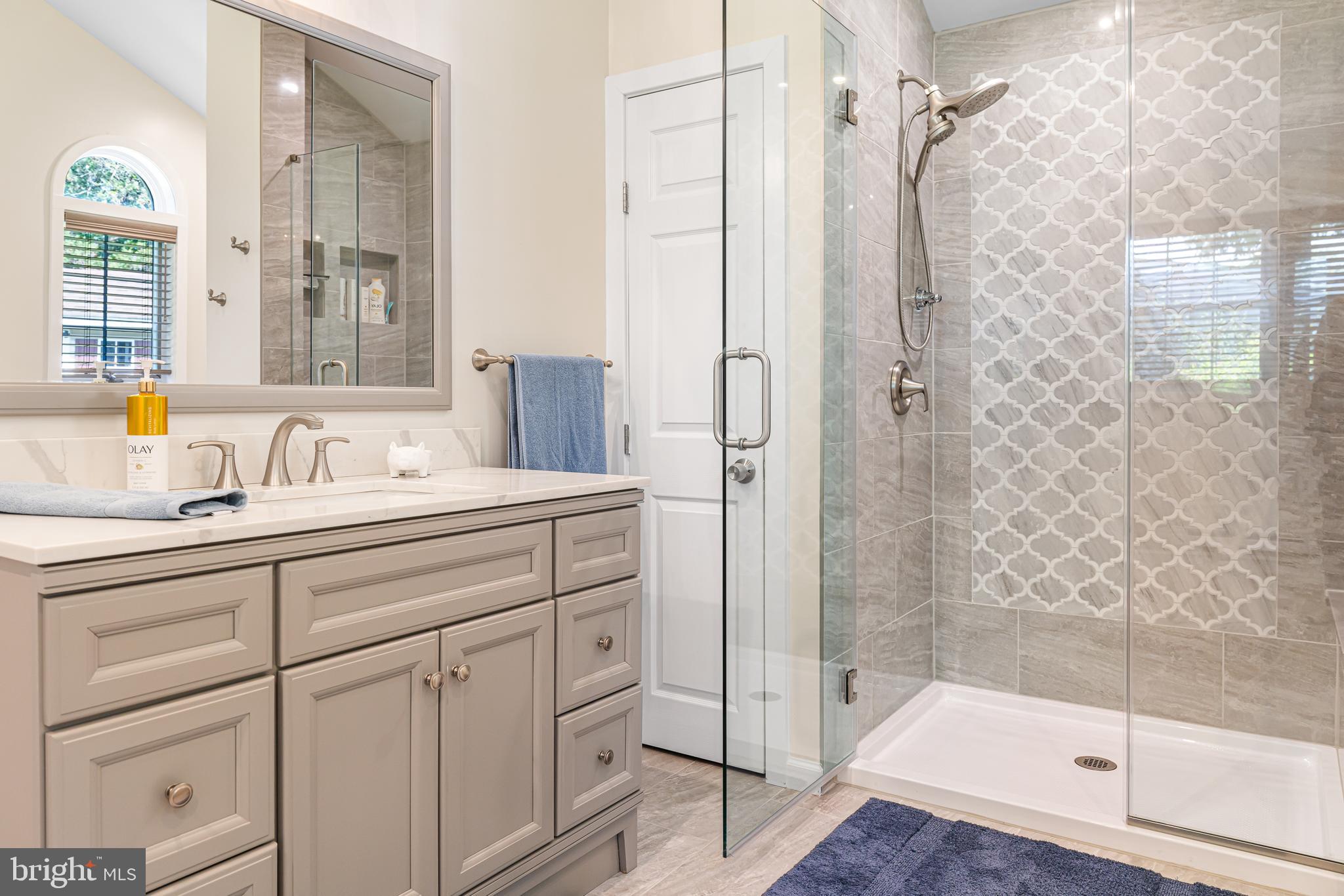 HUNTINGDON VALLEY - Residential