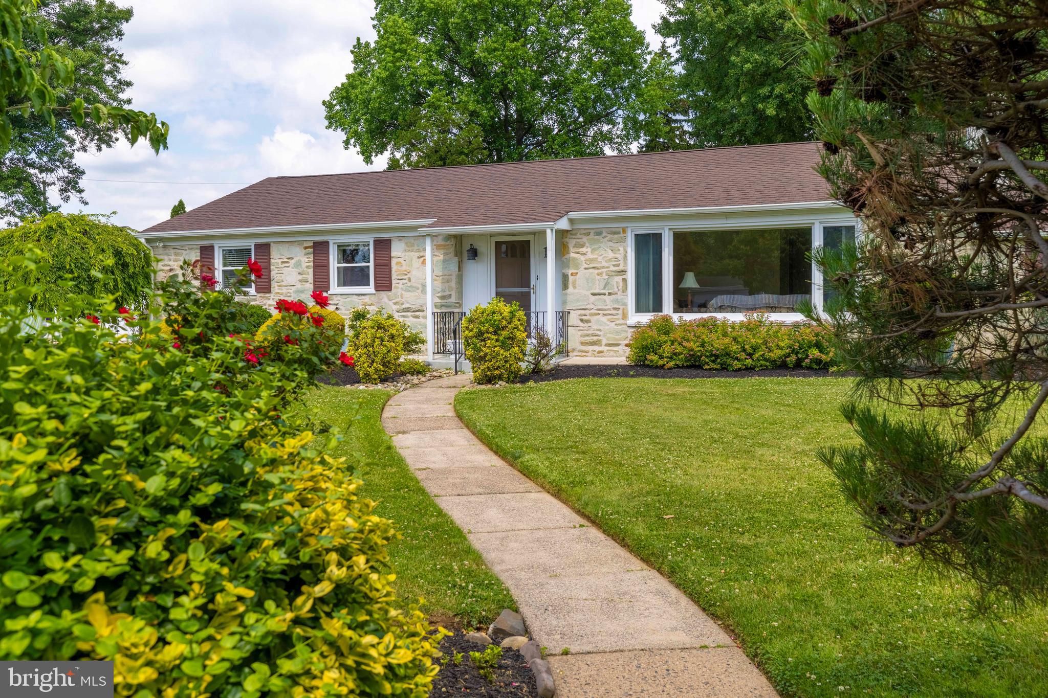 HUNTINGDON VALLEY - Residential