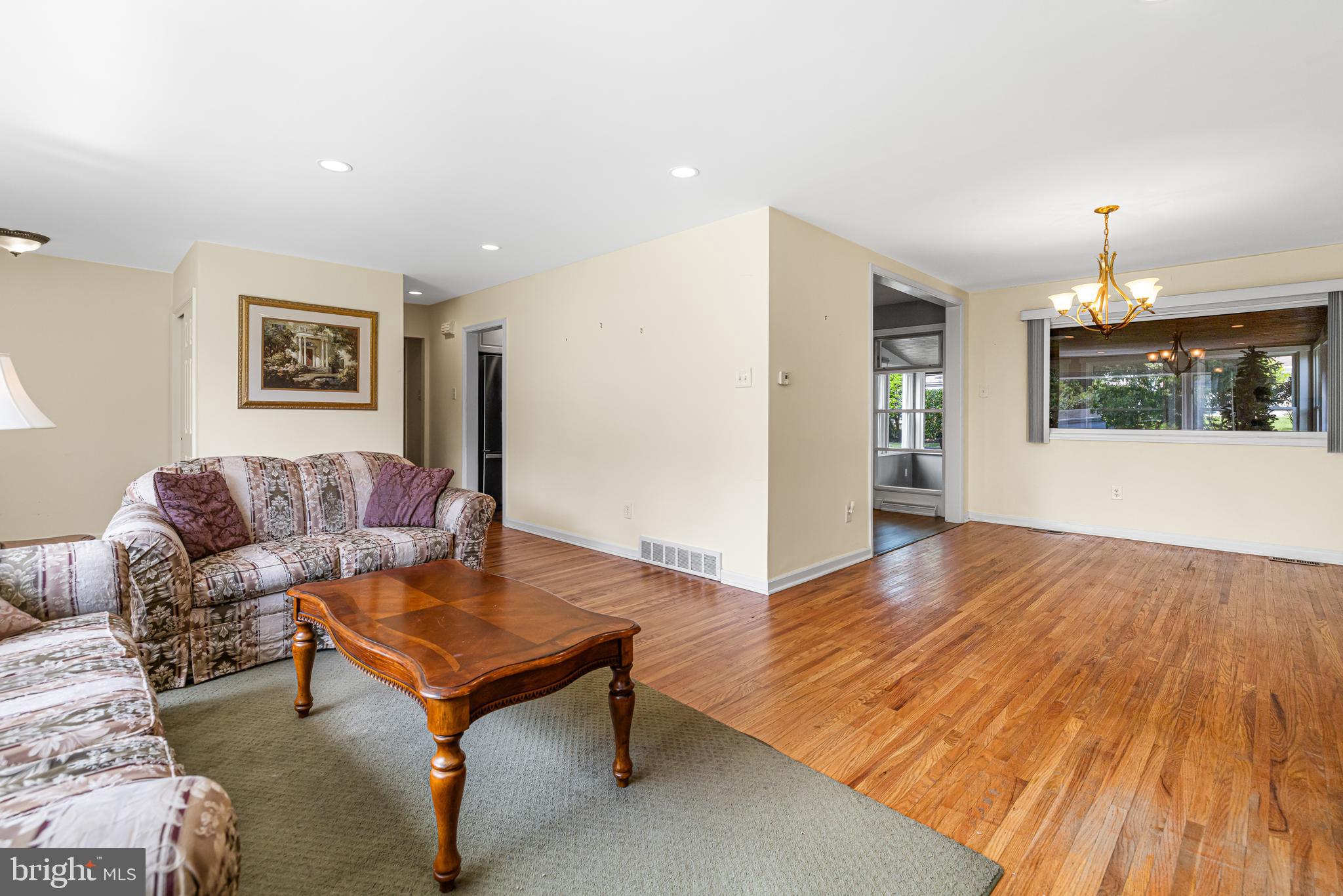 HUNTINGDON VALLEY - Residential