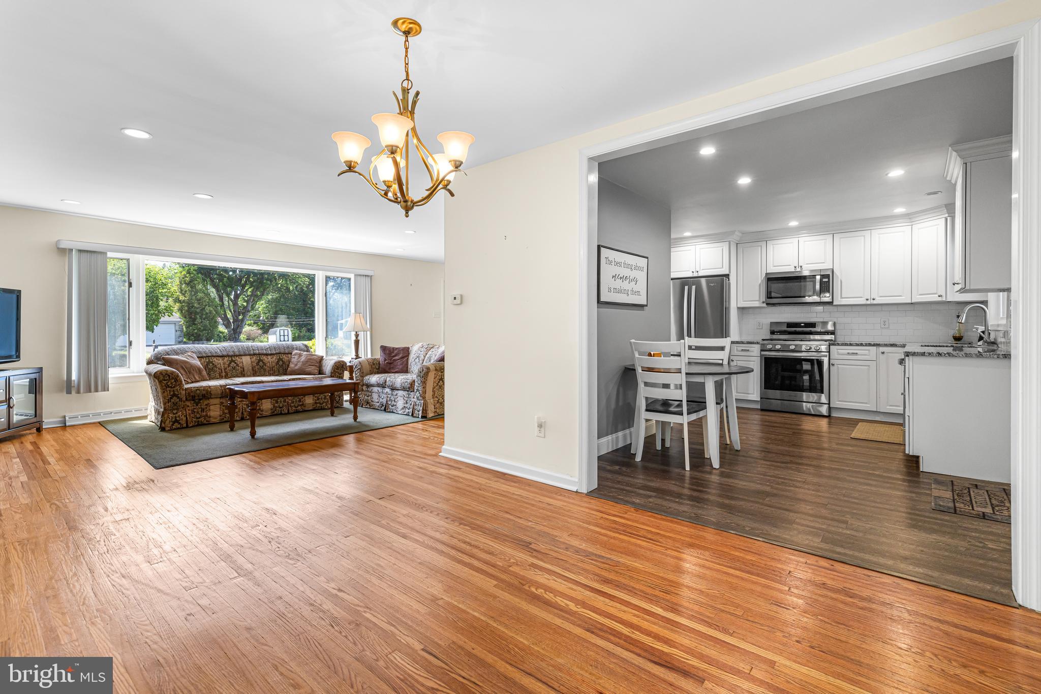 HUNTINGDON VALLEY - Residential