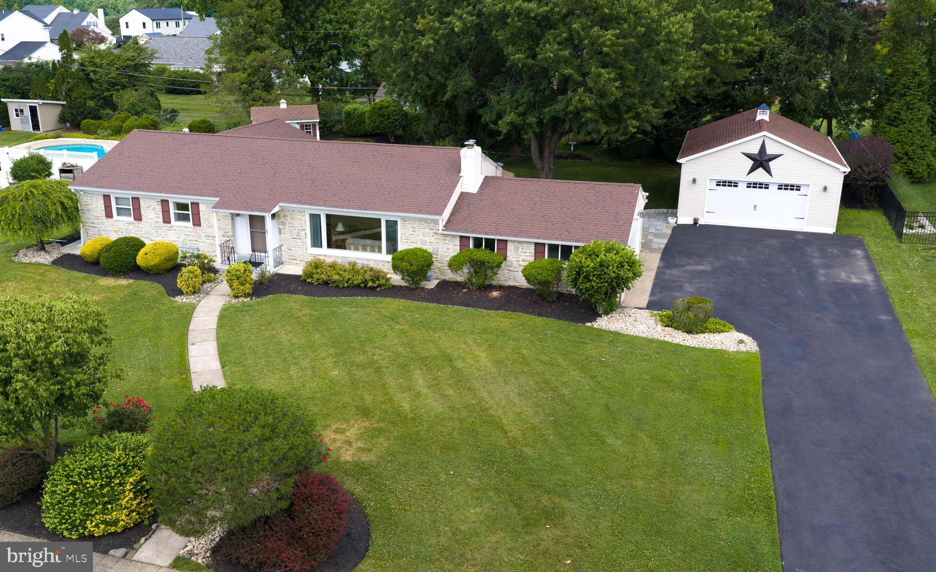 HUNTINGDON VALLEY - Residential