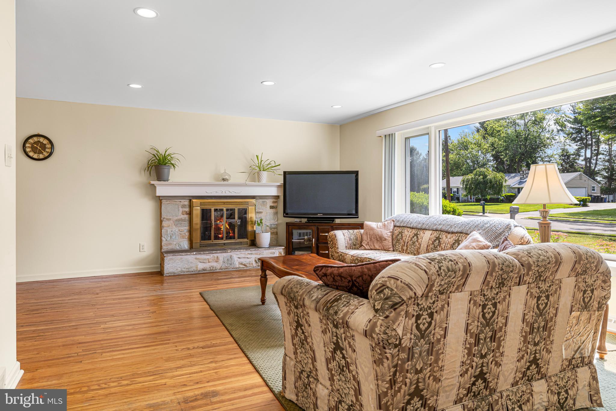 HUNTINGDON VALLEY - Residential