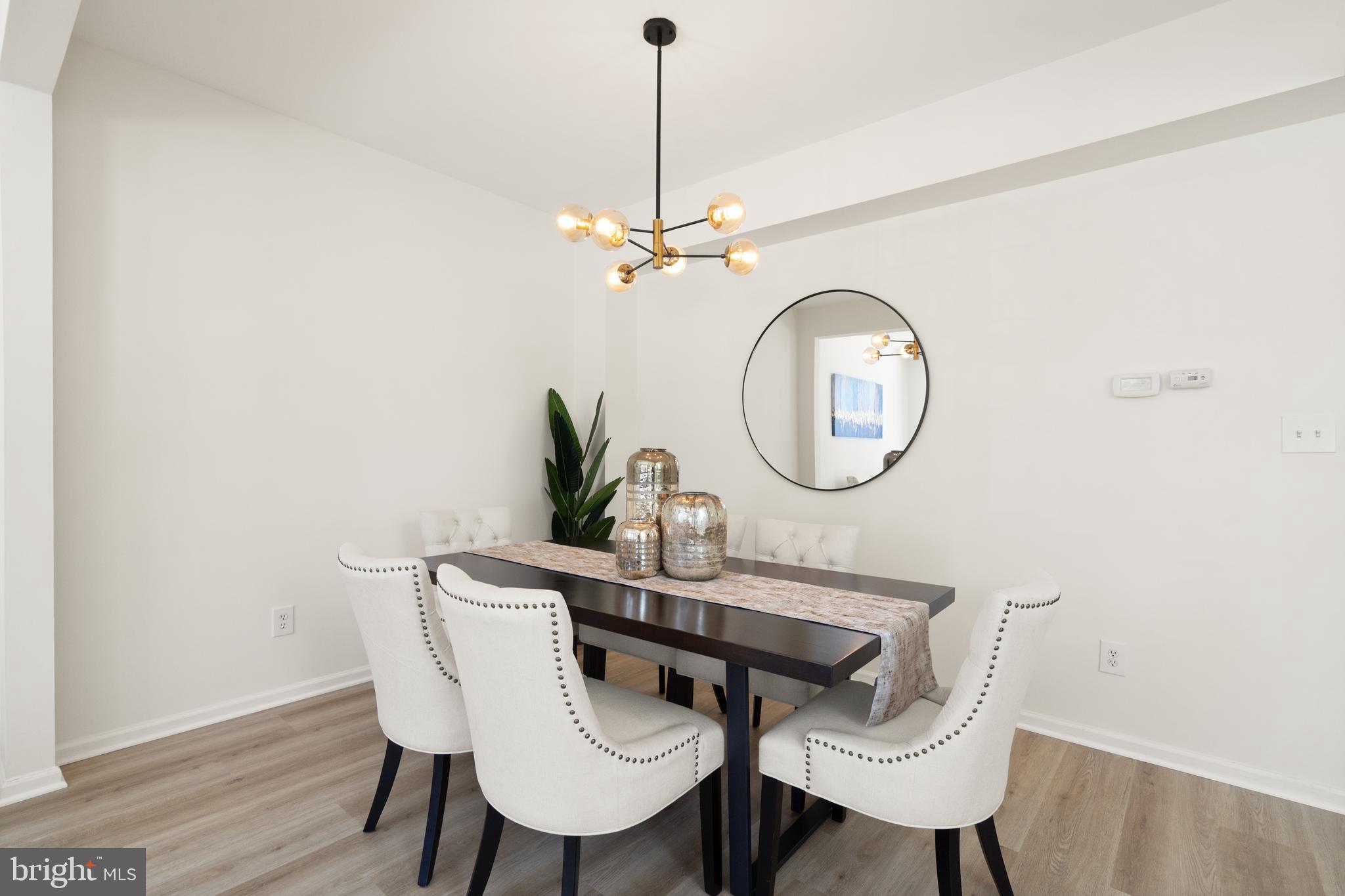 ASHBURN VILLAGE - Residential