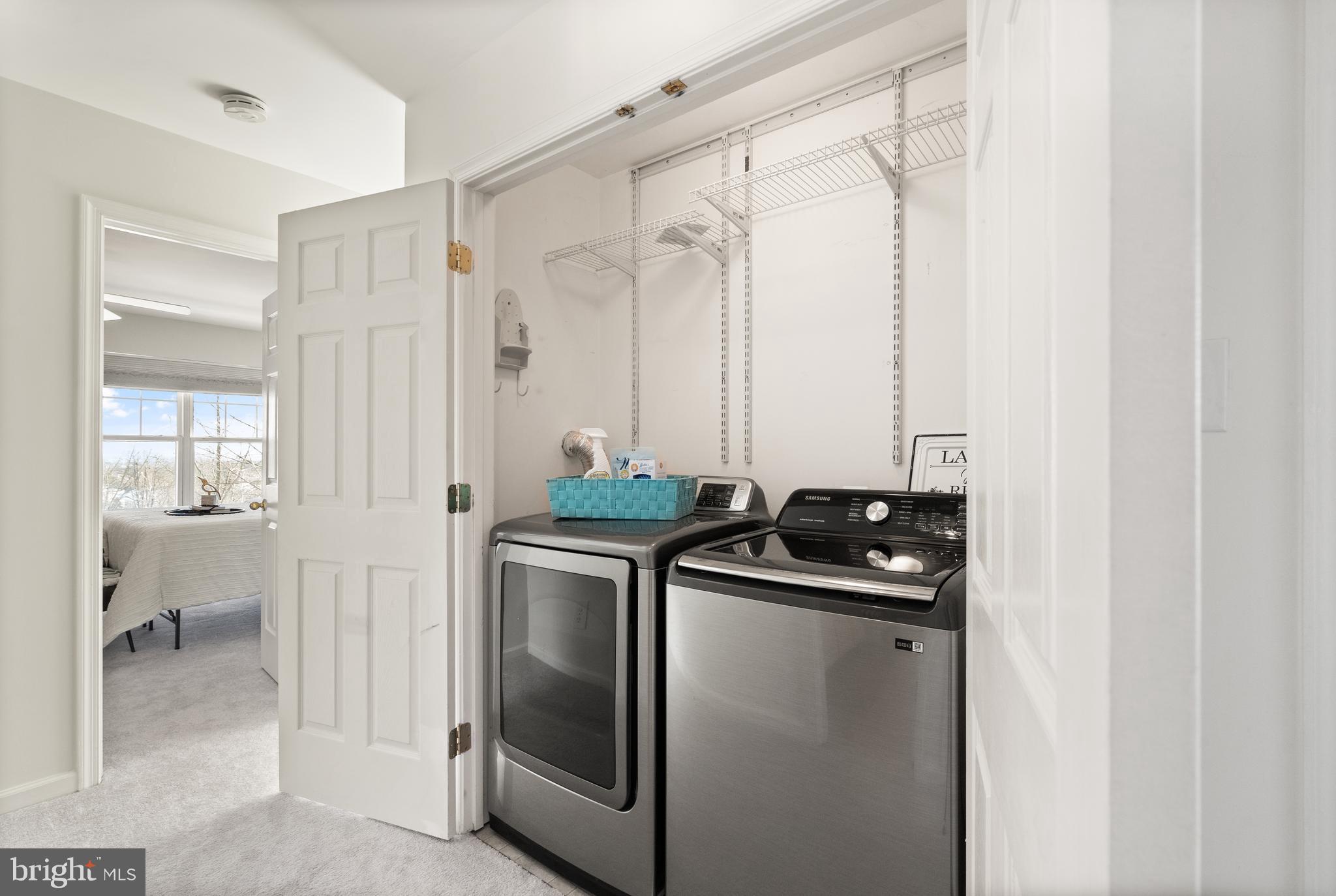 ASHBURN VILLAGE - Residential