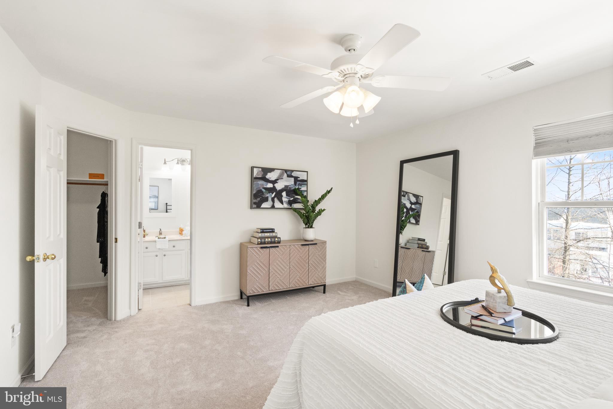 ASHBURN VILLAGE - Residential