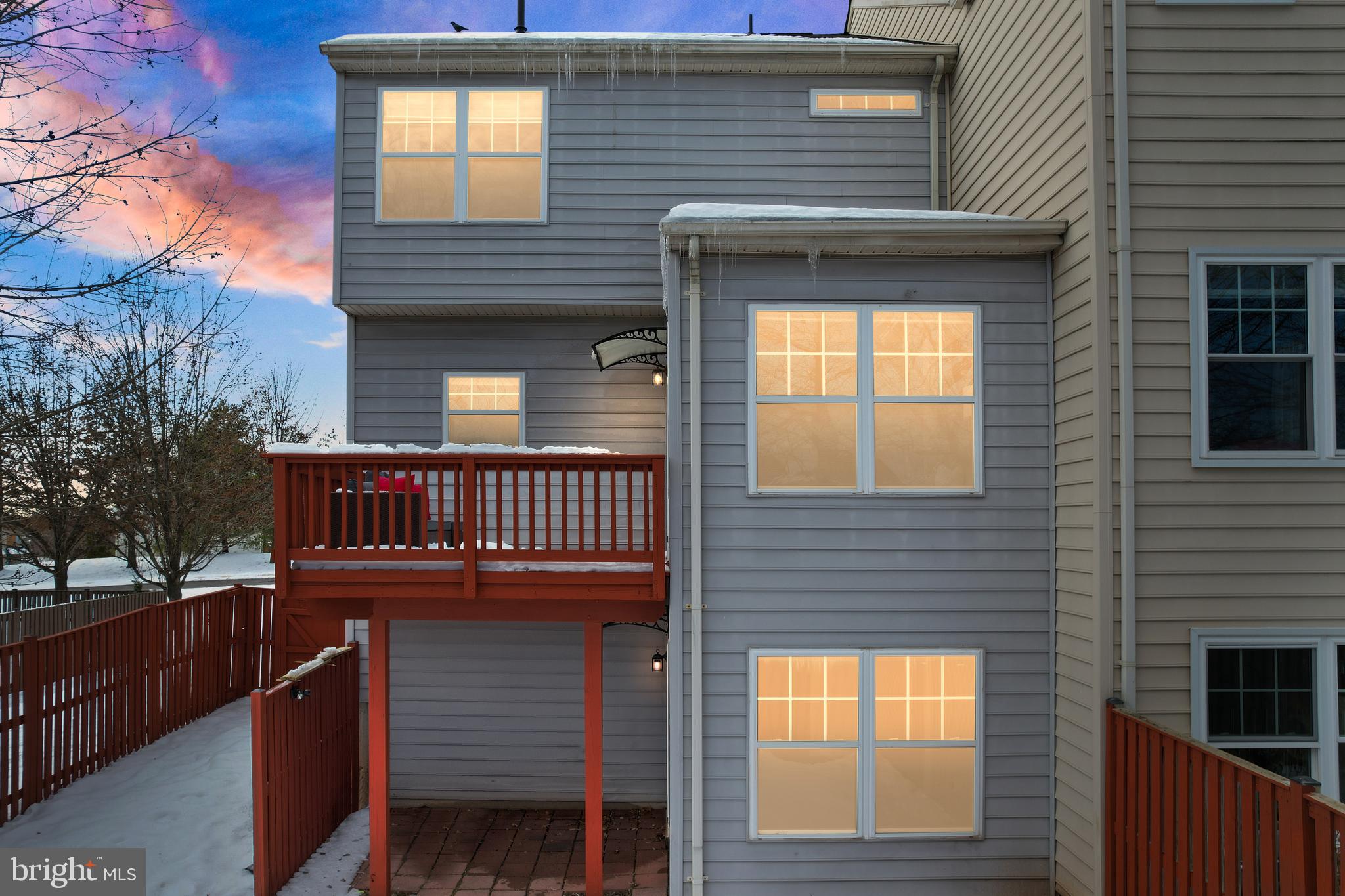 ASHBURN VILLAGE - Residential