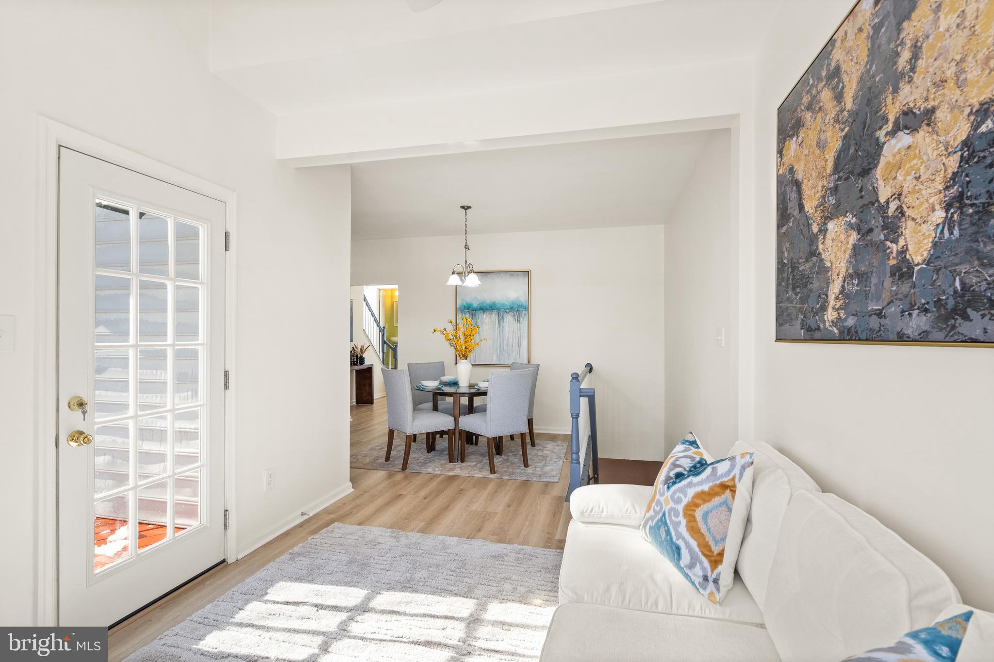ASHBURN VILLAGE - Residential