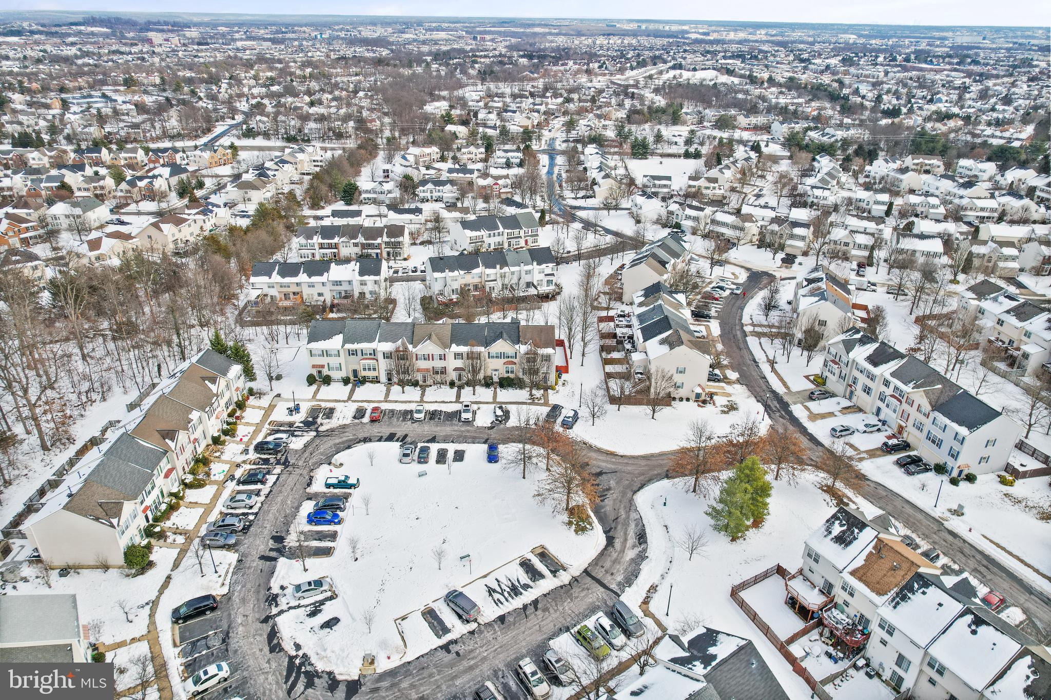 ASHBURN VILLAGE - Residential