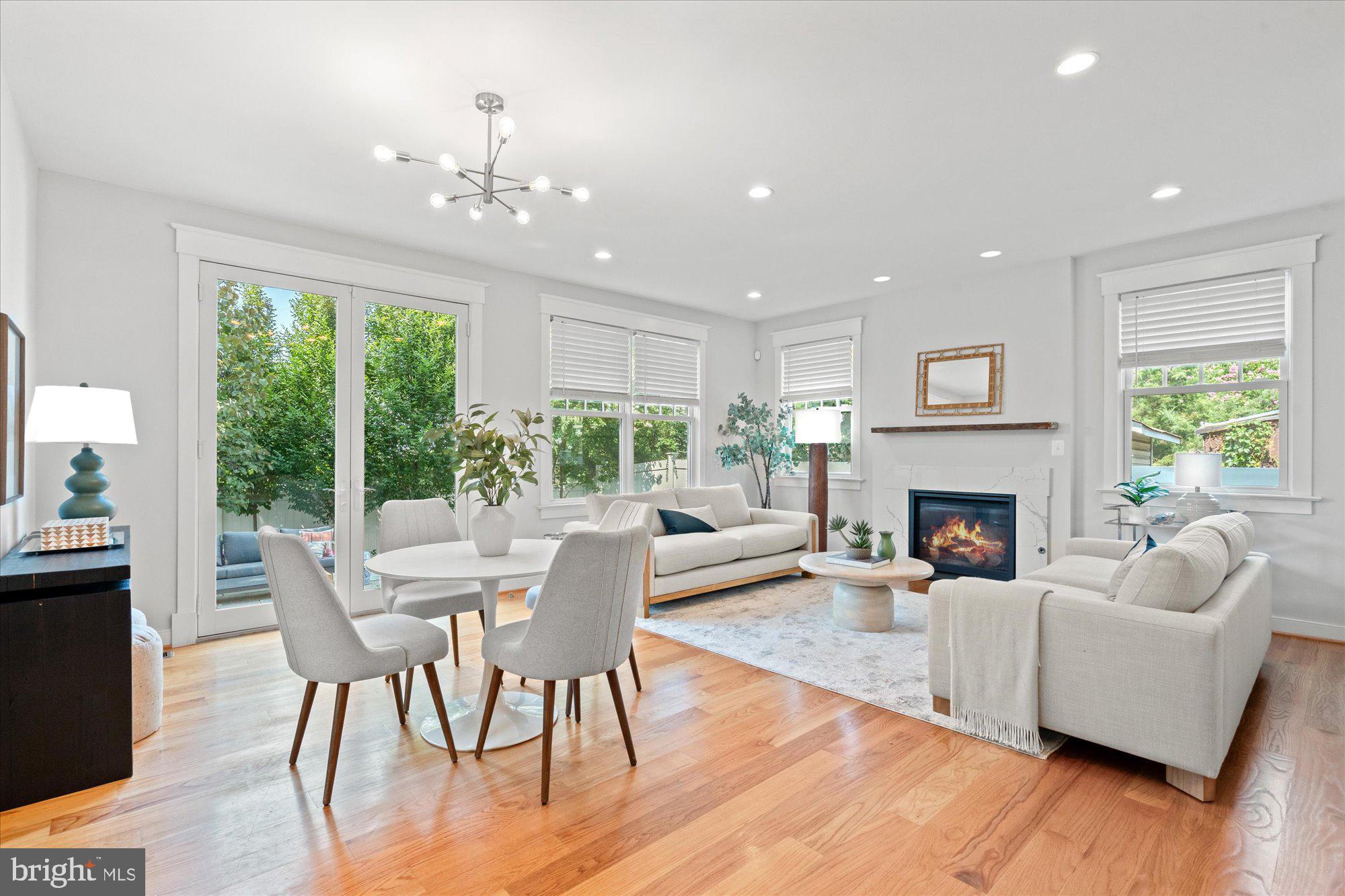DEL RAY - Residential