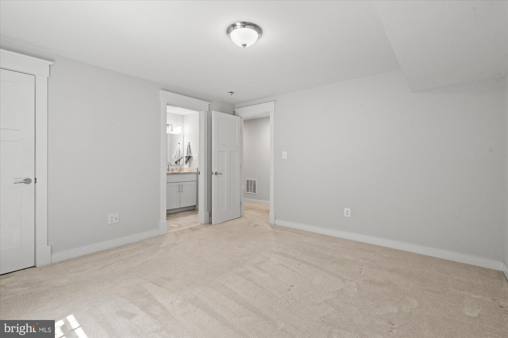 DEL RAY - Residential