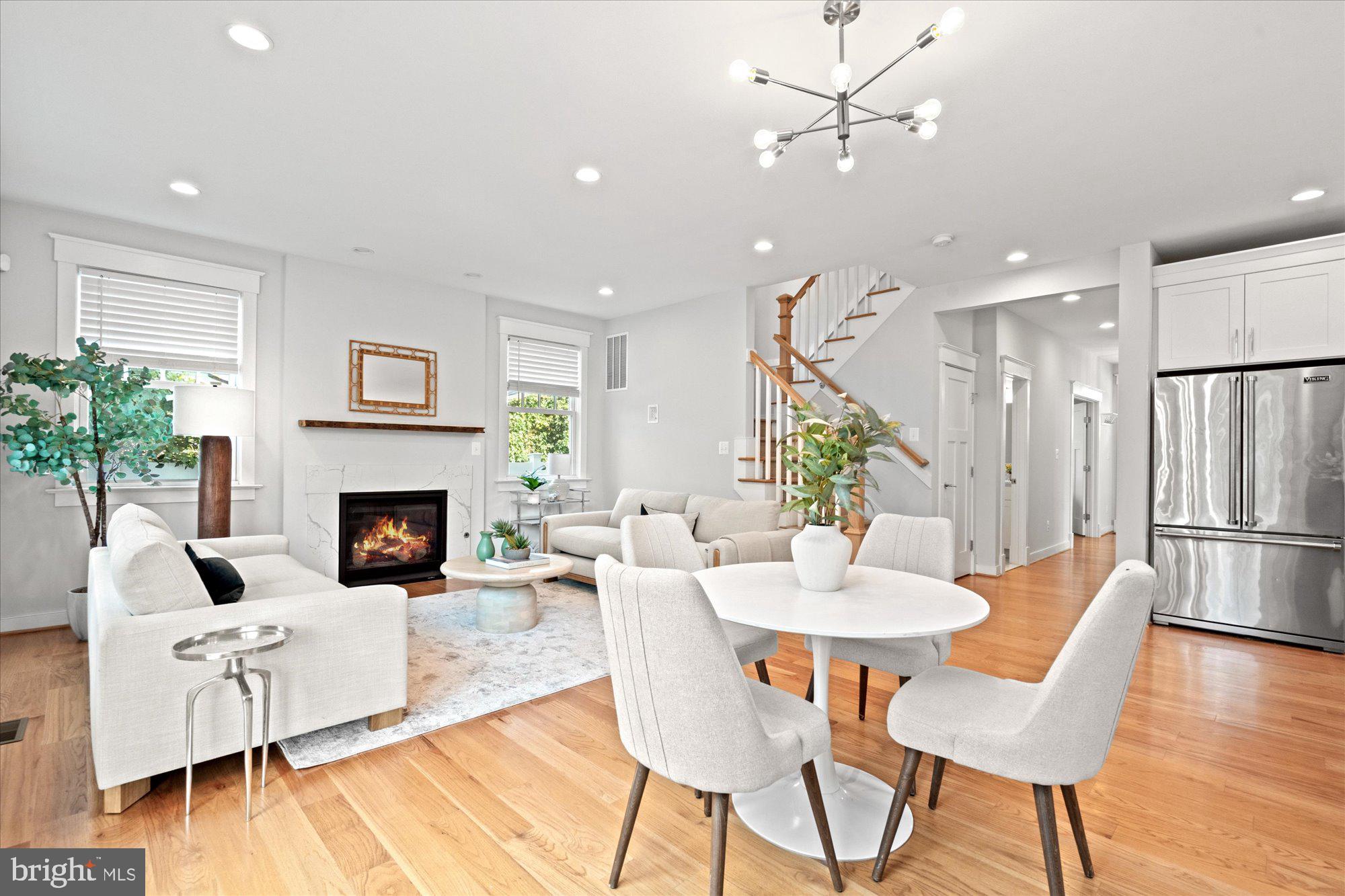 DEL RAY - Residential