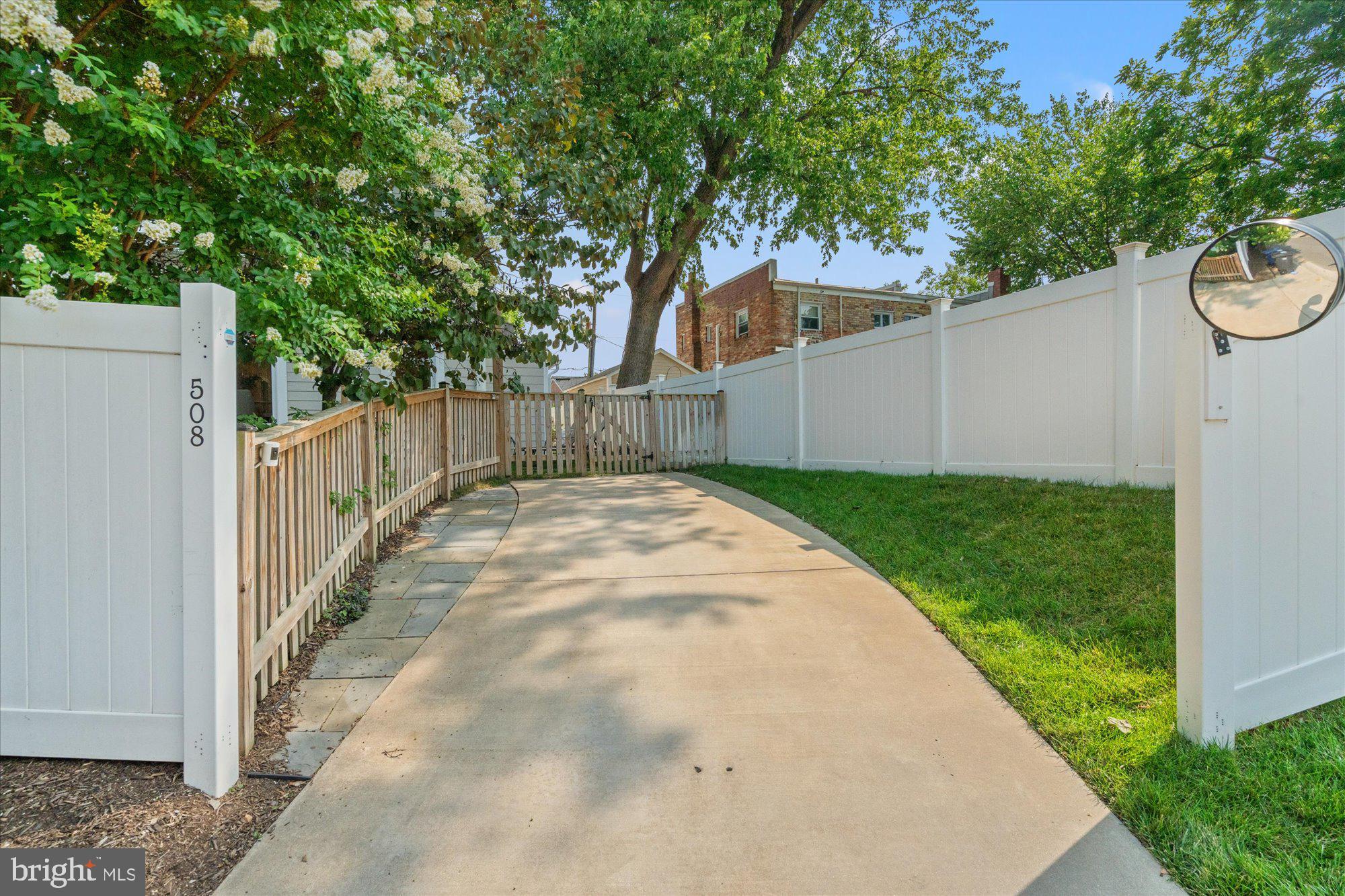 DEL RAY - Residential