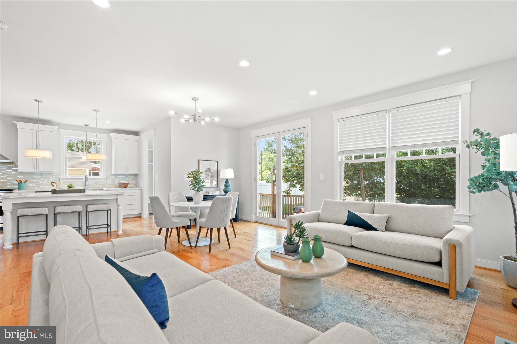 DEL RAY - Residential