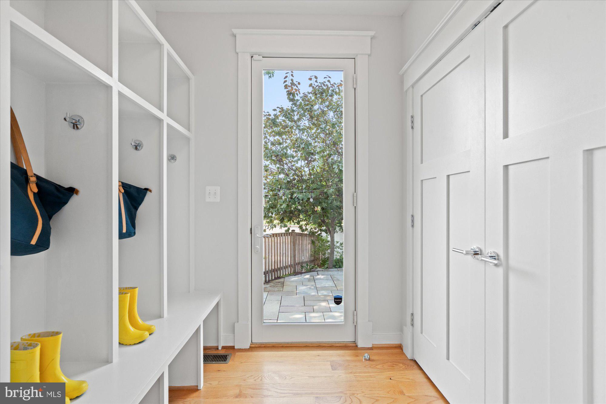 DEL RAY - Residential