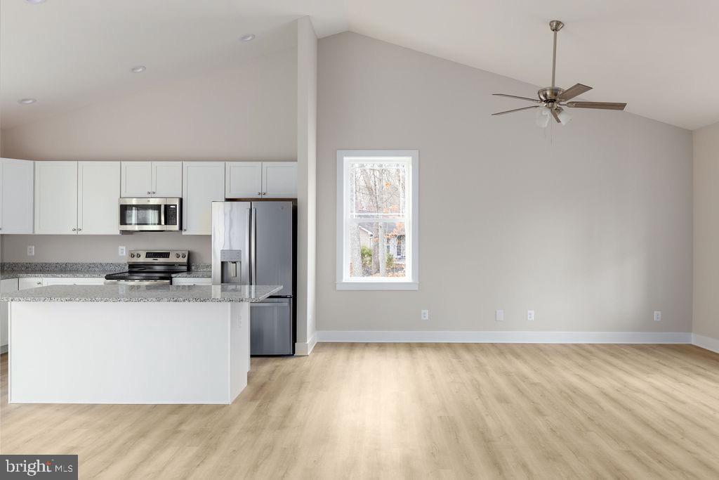 LAKE HOLIDAY ESTATES - Residential
