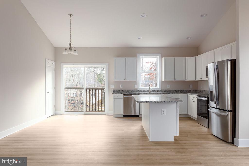 LAKE HOLIDAY ESTATES - Residential