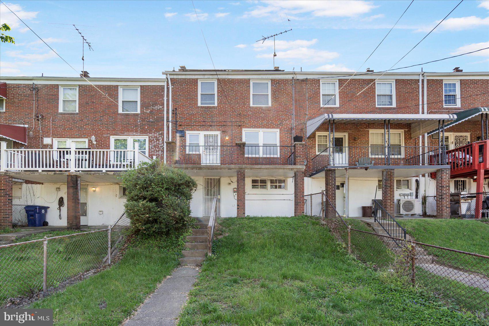 EDNOR GARDENS - LAKESIDE - Residential
