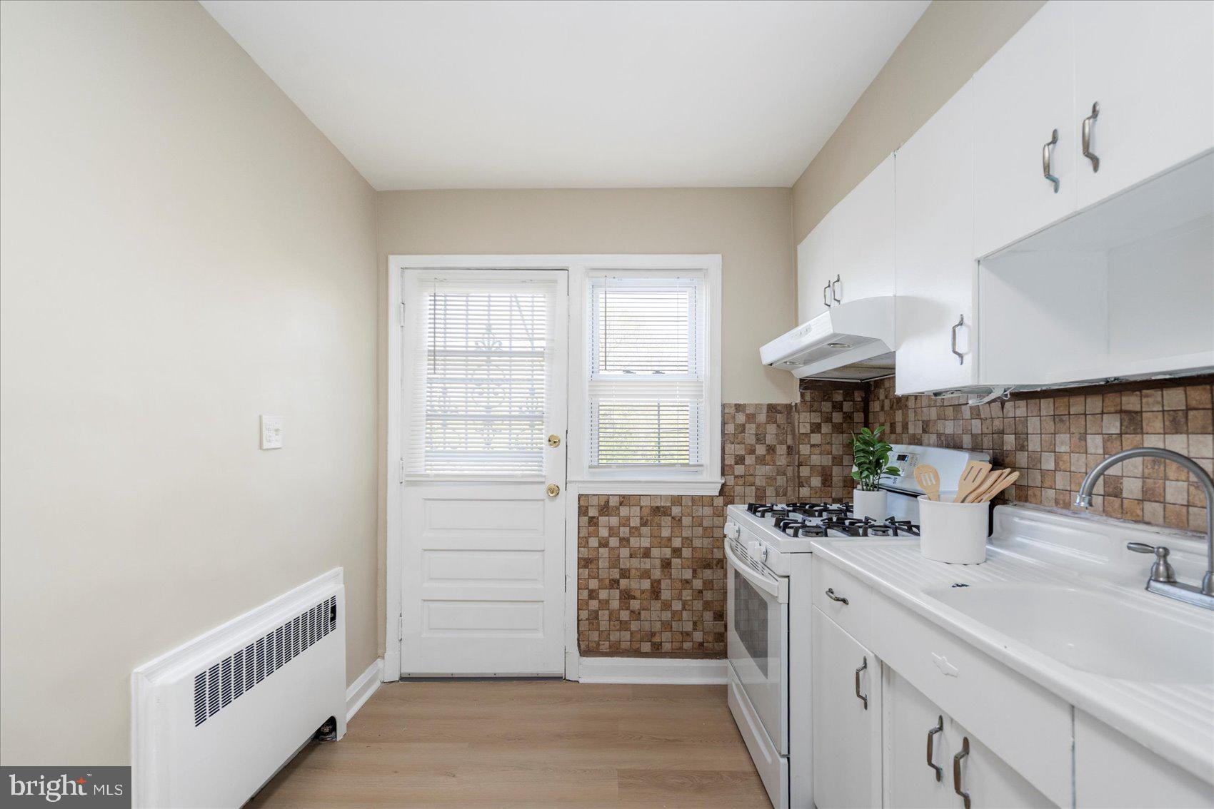 EDNOR GARDENS - LAKESIDE - Residential