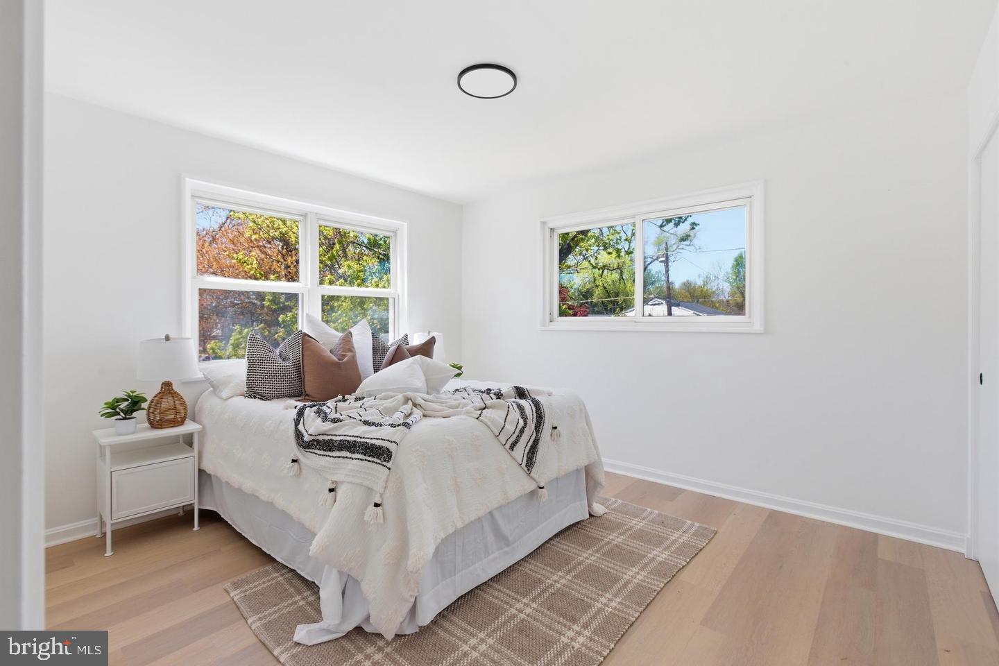GREENWOOD KNOLLS - Residential