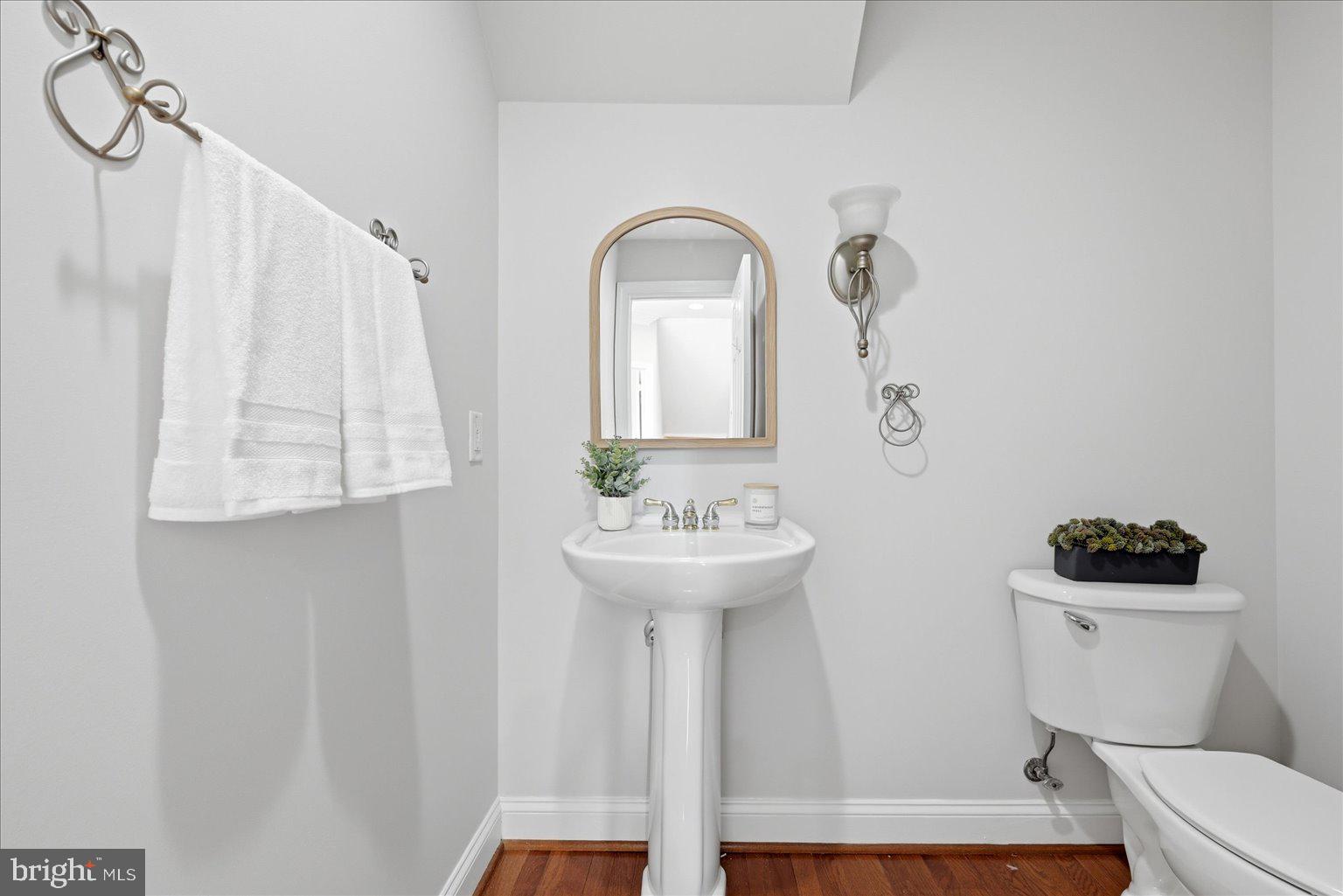 OAK KNOLL FARMS - Residential