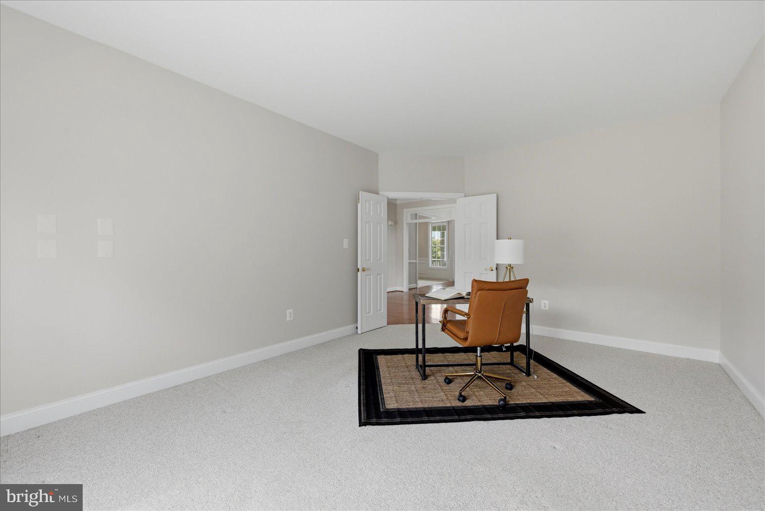 OAK KNOLL FARMS - Residential