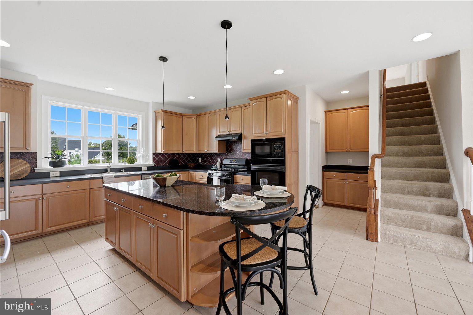 OAK KNOLL FARMS - Residential