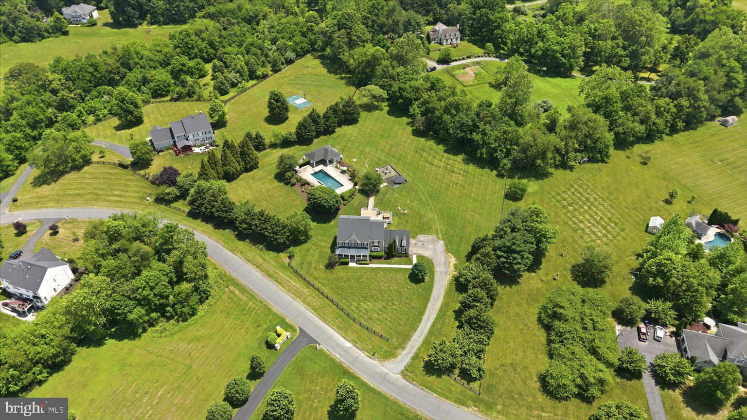 OAK KNOLL FARMS - Residential