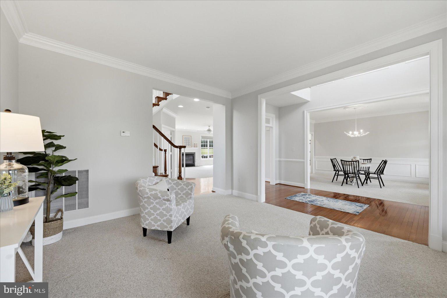 OAK KNOLL FARMS - Residential