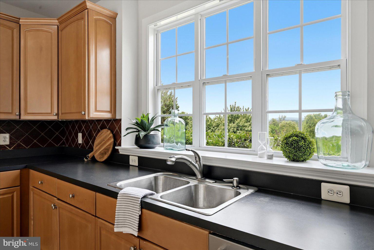 OAK KNOLL FARMS - Residential