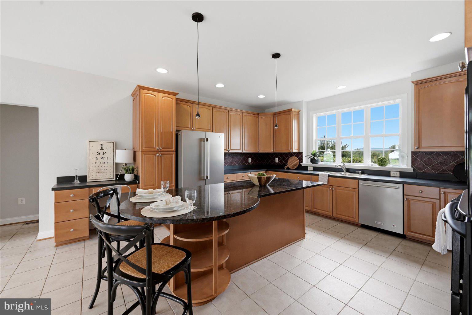 OAK KNOLL FARMS - Residential