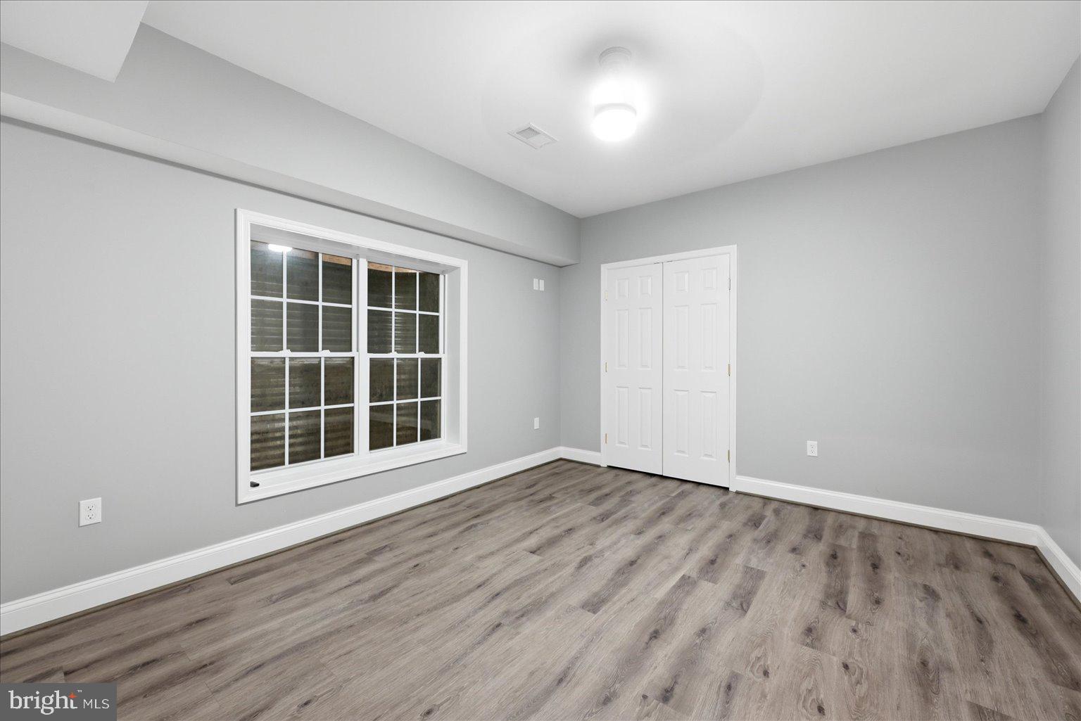 OAK KNOLL FARMS - Residential