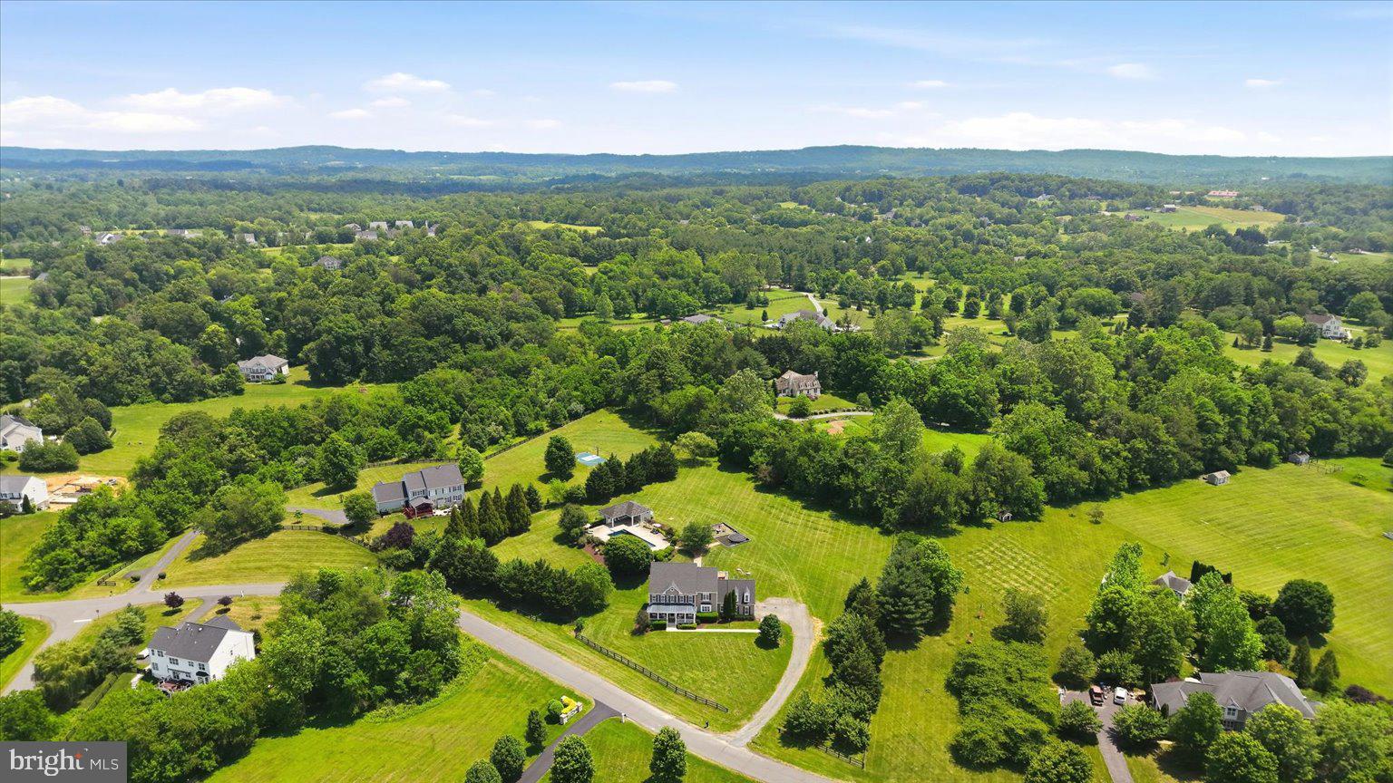 OAK KNOLL FARMS - Residential