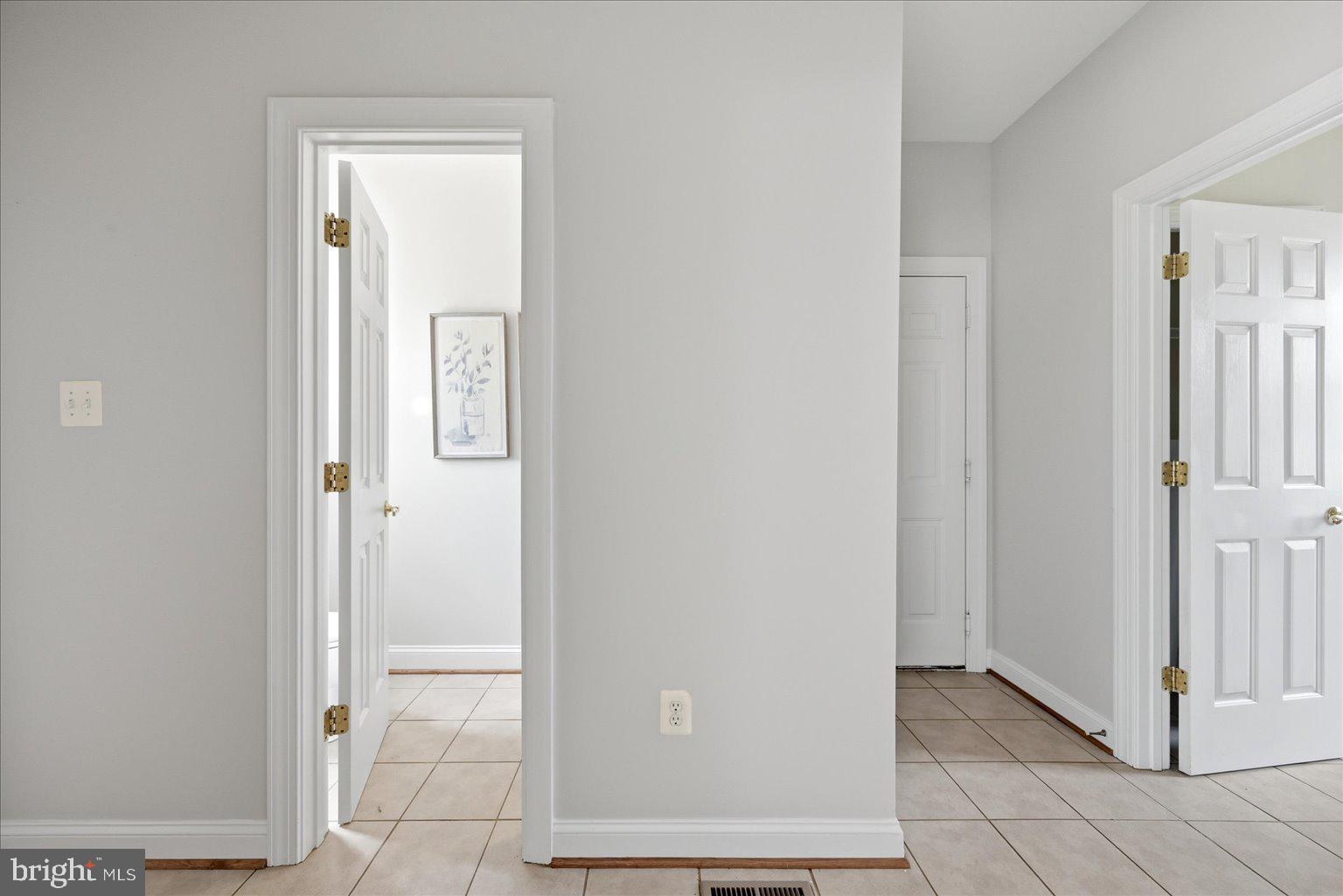 OAK KNOLL FARMS - Residential