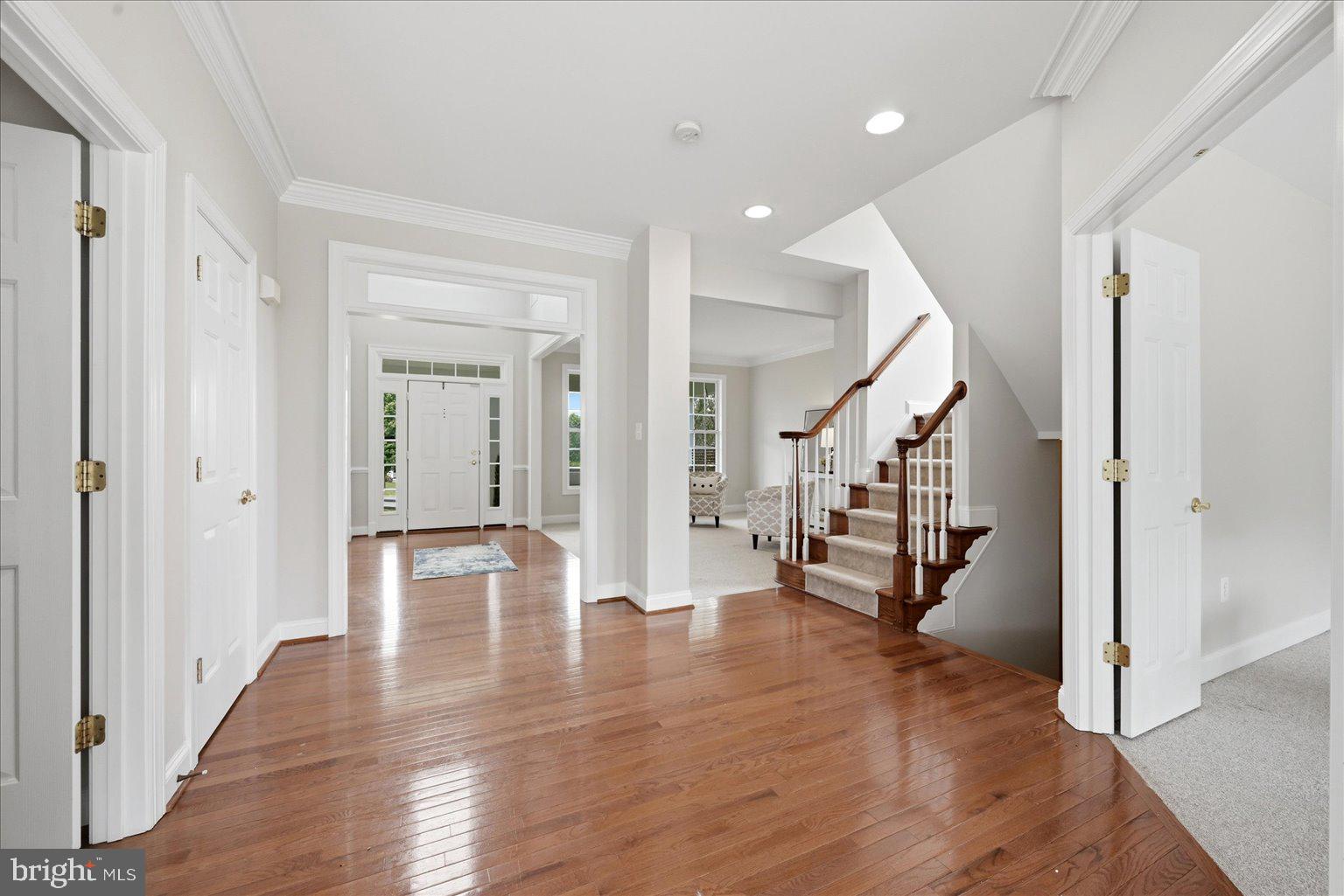 OAK KNOLL FARMS - Residential