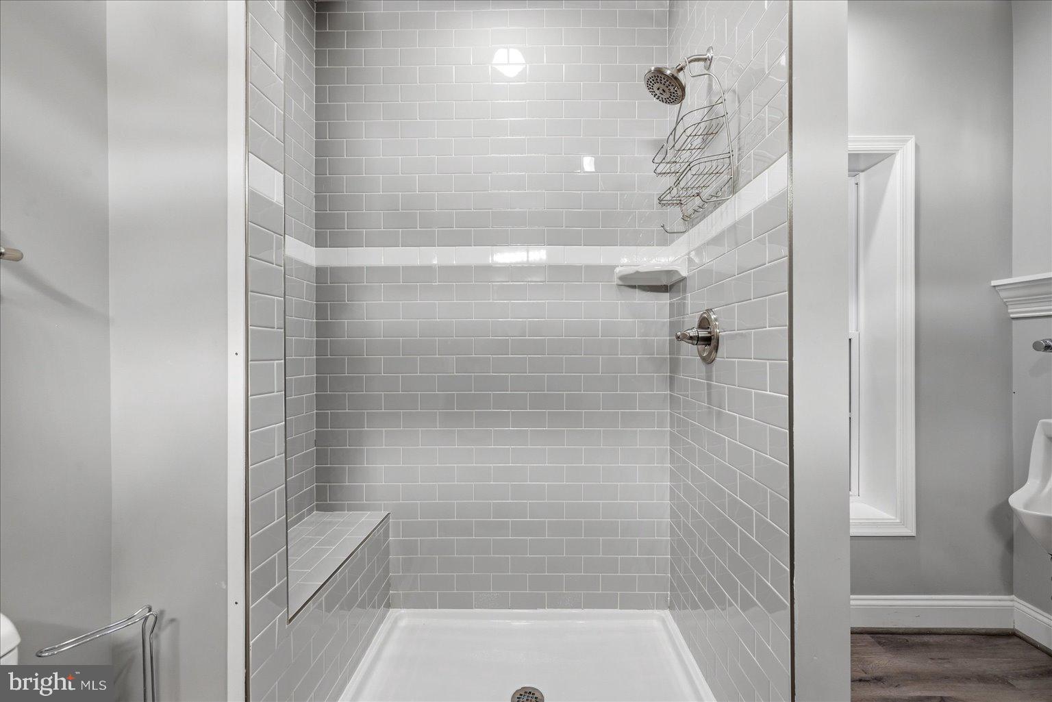 OAK KNOLL FARMS - Residential