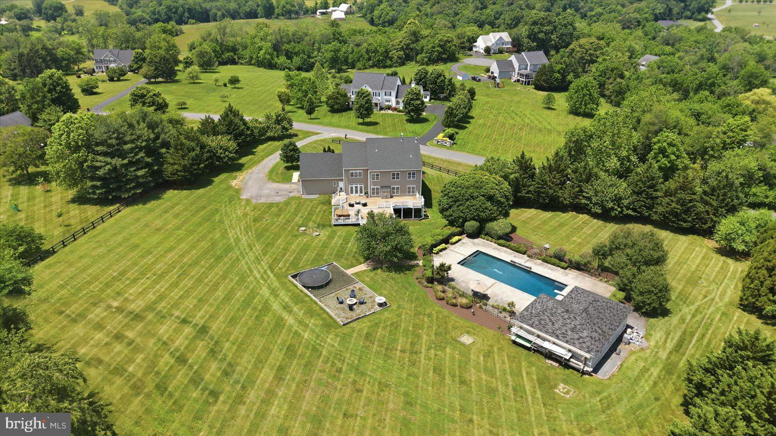 OAK KNOLL FARMS - Residential