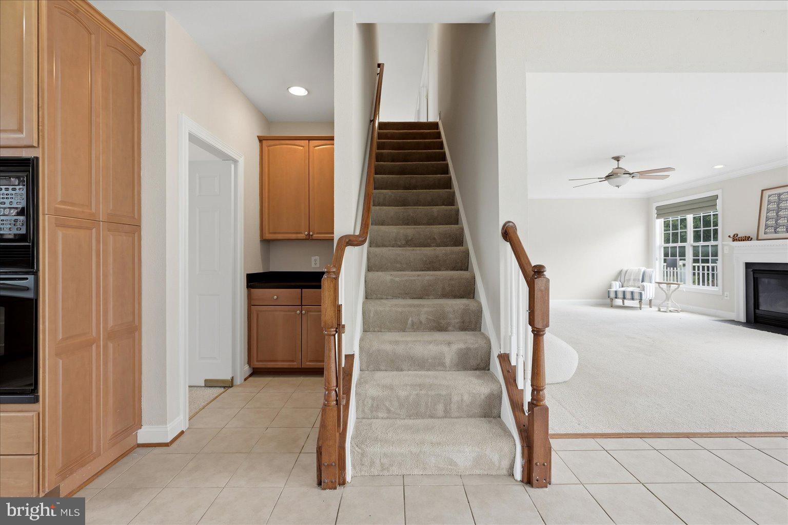 OAK KNOLL FARMS - Residential