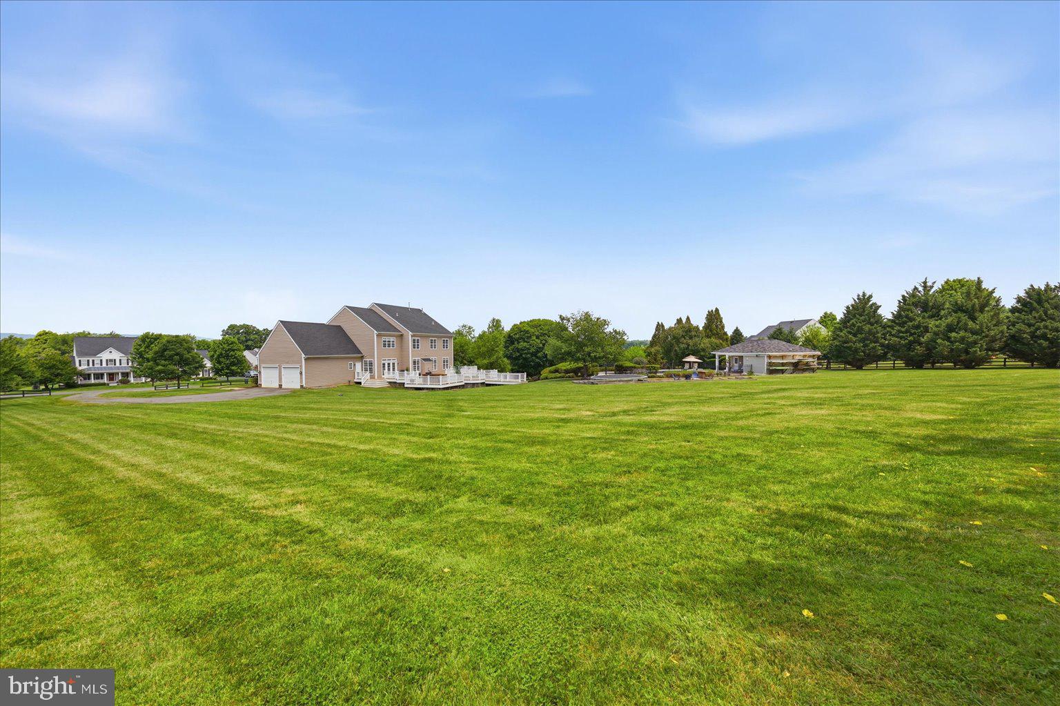 OAK KNOLL FARMS - Residential