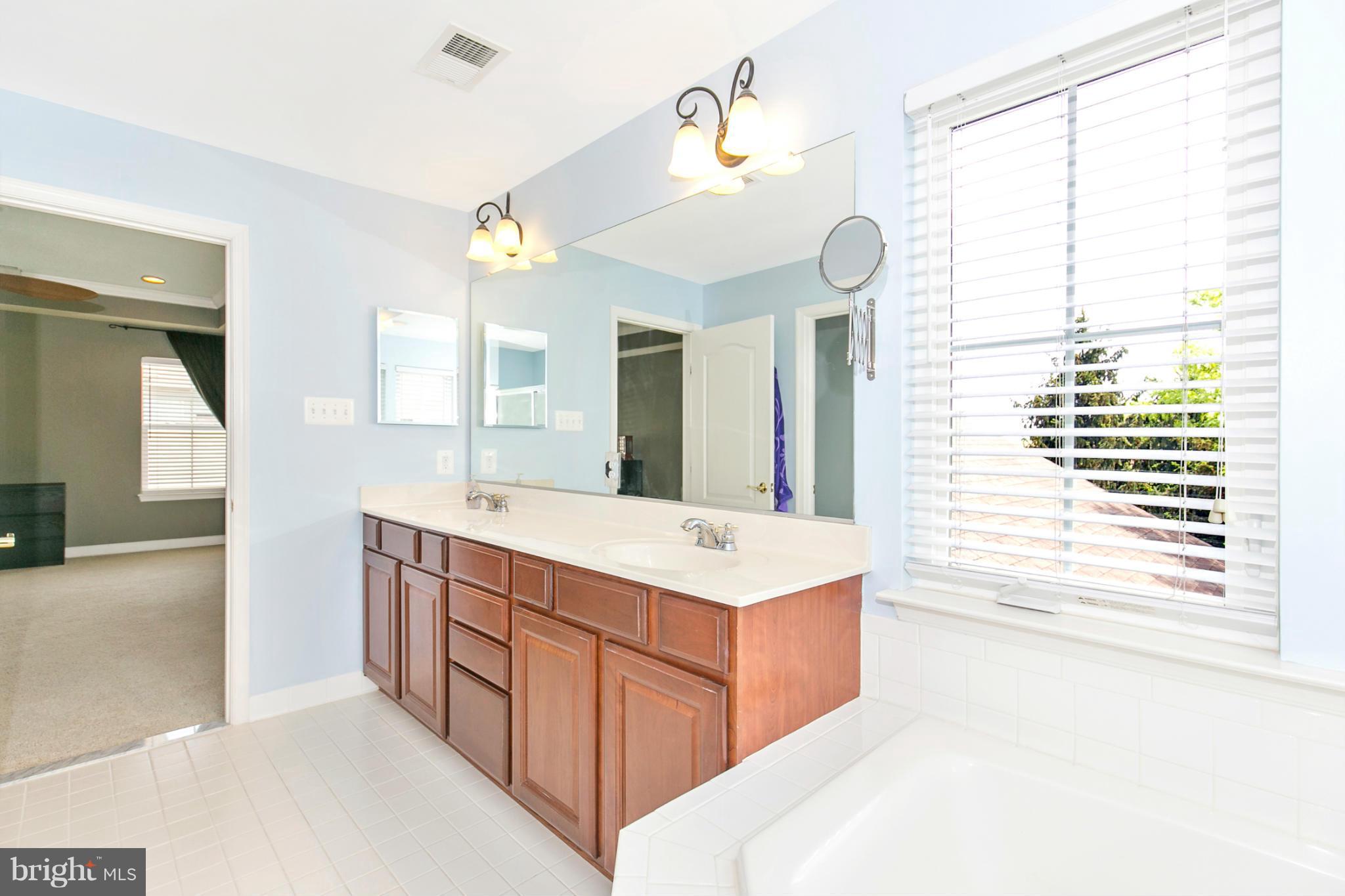 URBANA HIGHLANDS - Residential