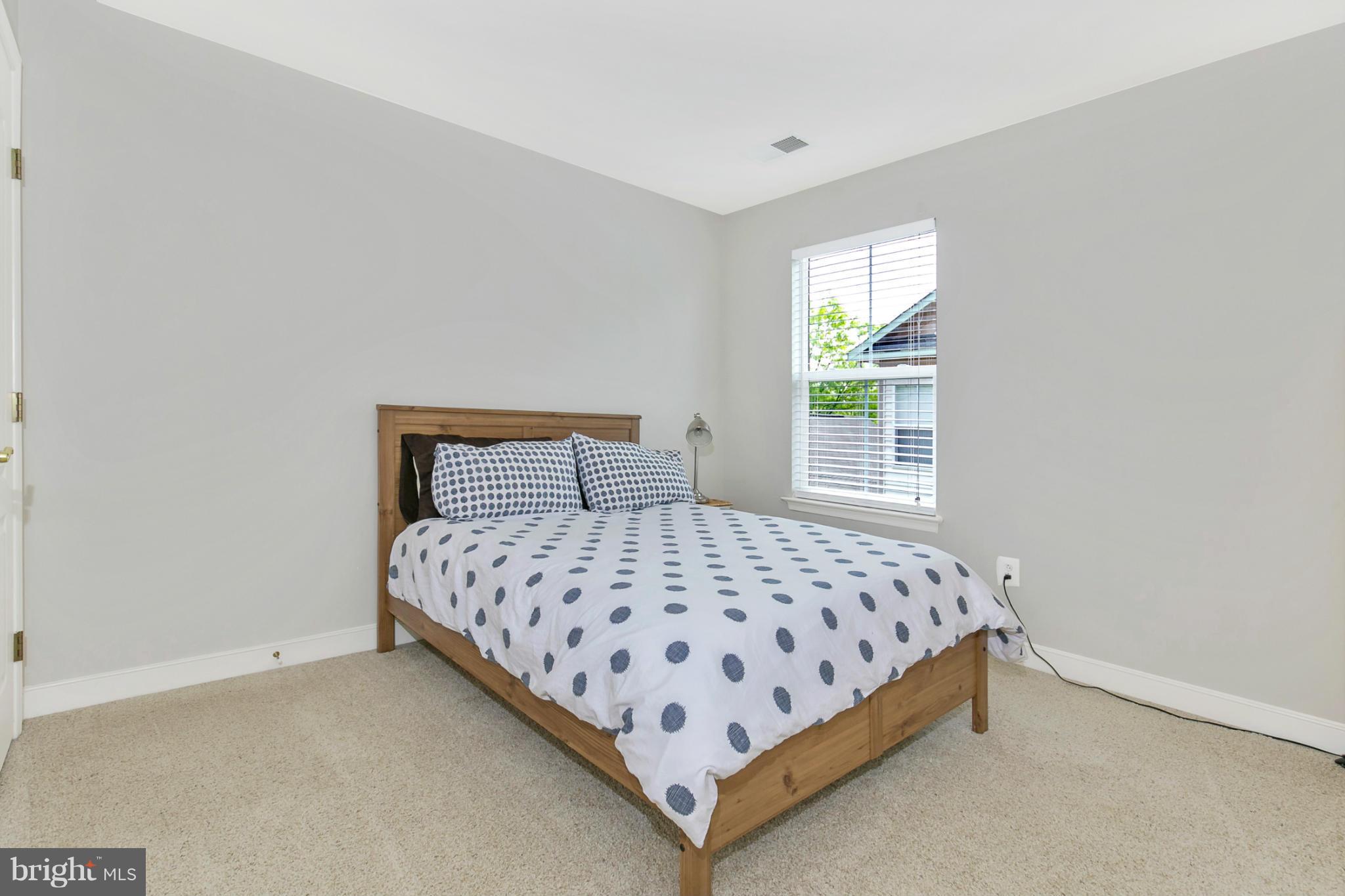 URBANA HIGHLANDS - Residential