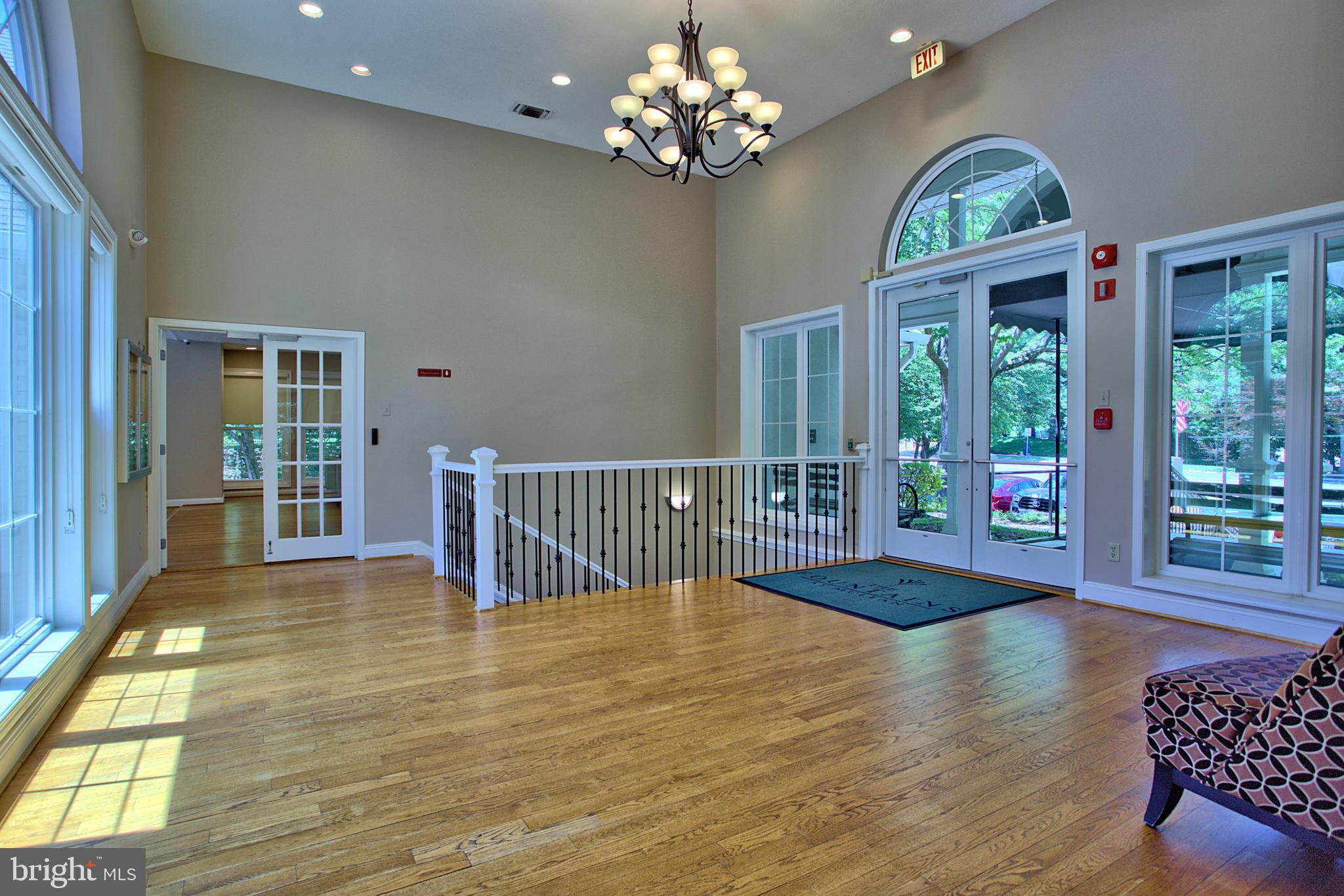 FOUNTAINS AT MCLEAN - Residential
