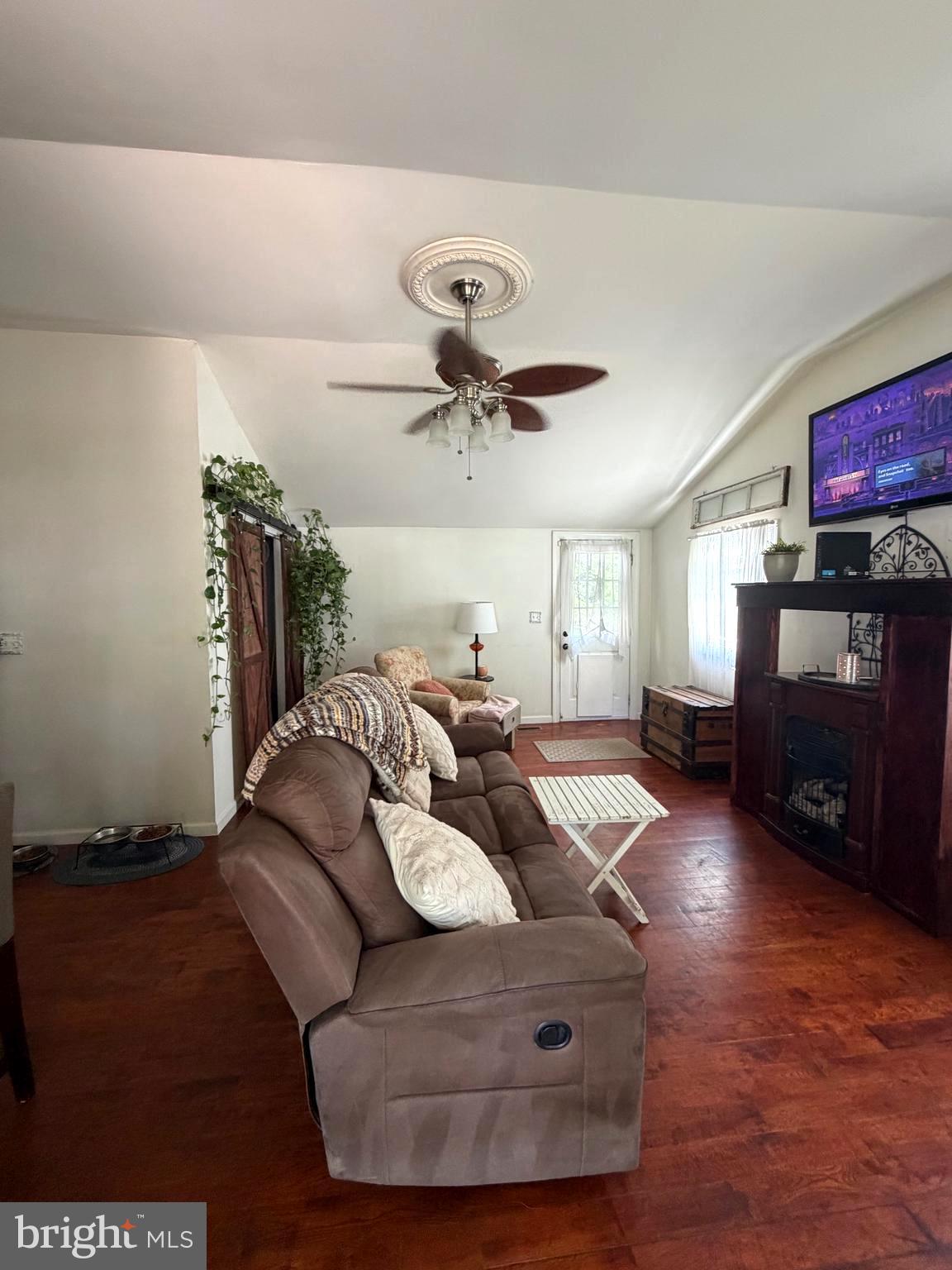 GLENWOOD FOREST - Residential