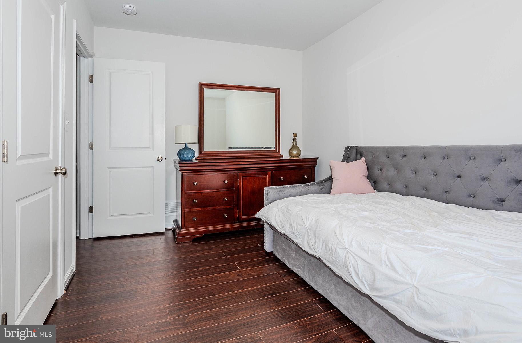 GLEN BURNIE - Residential
