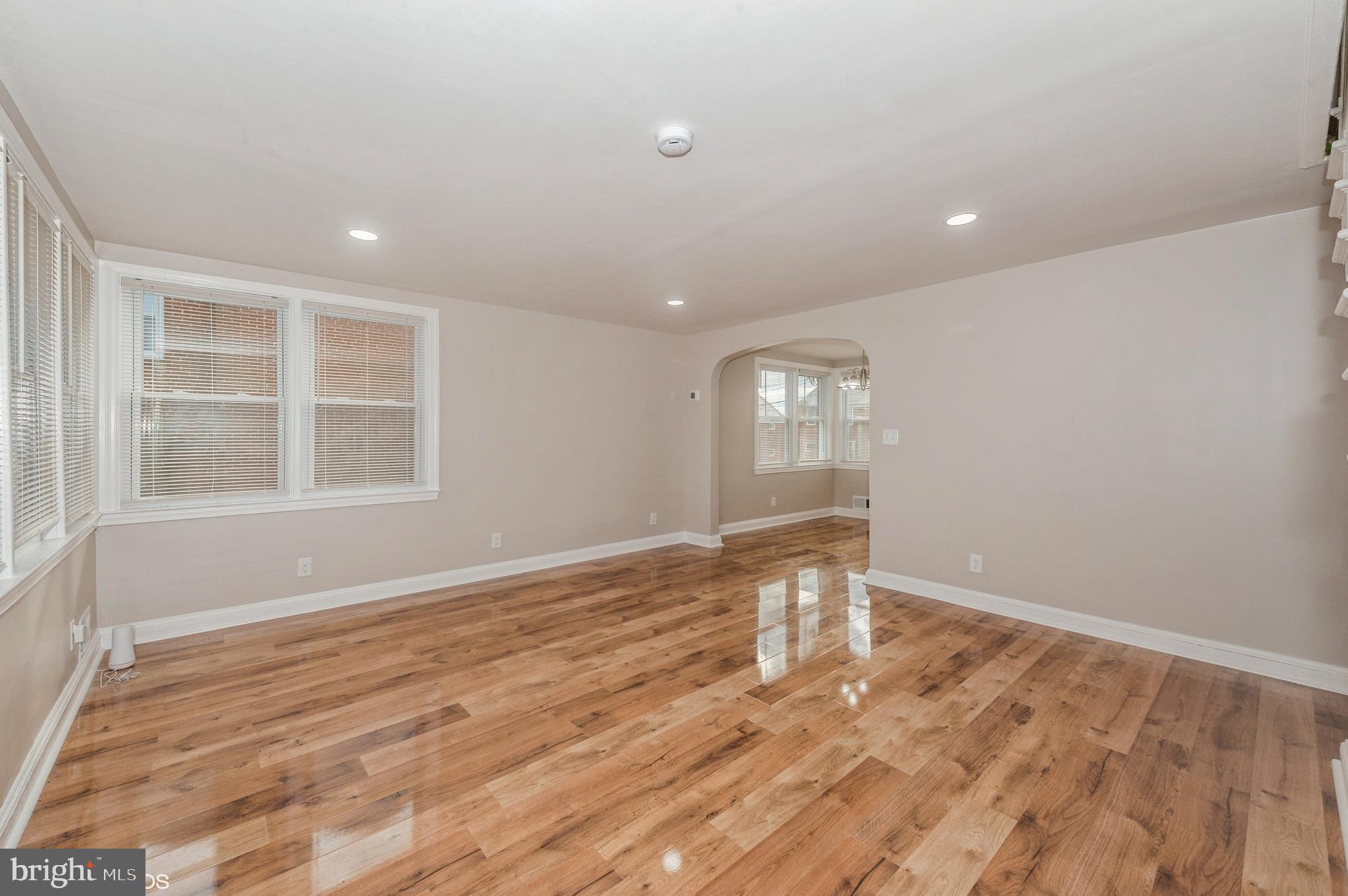 IDLEWOOD - Residential
